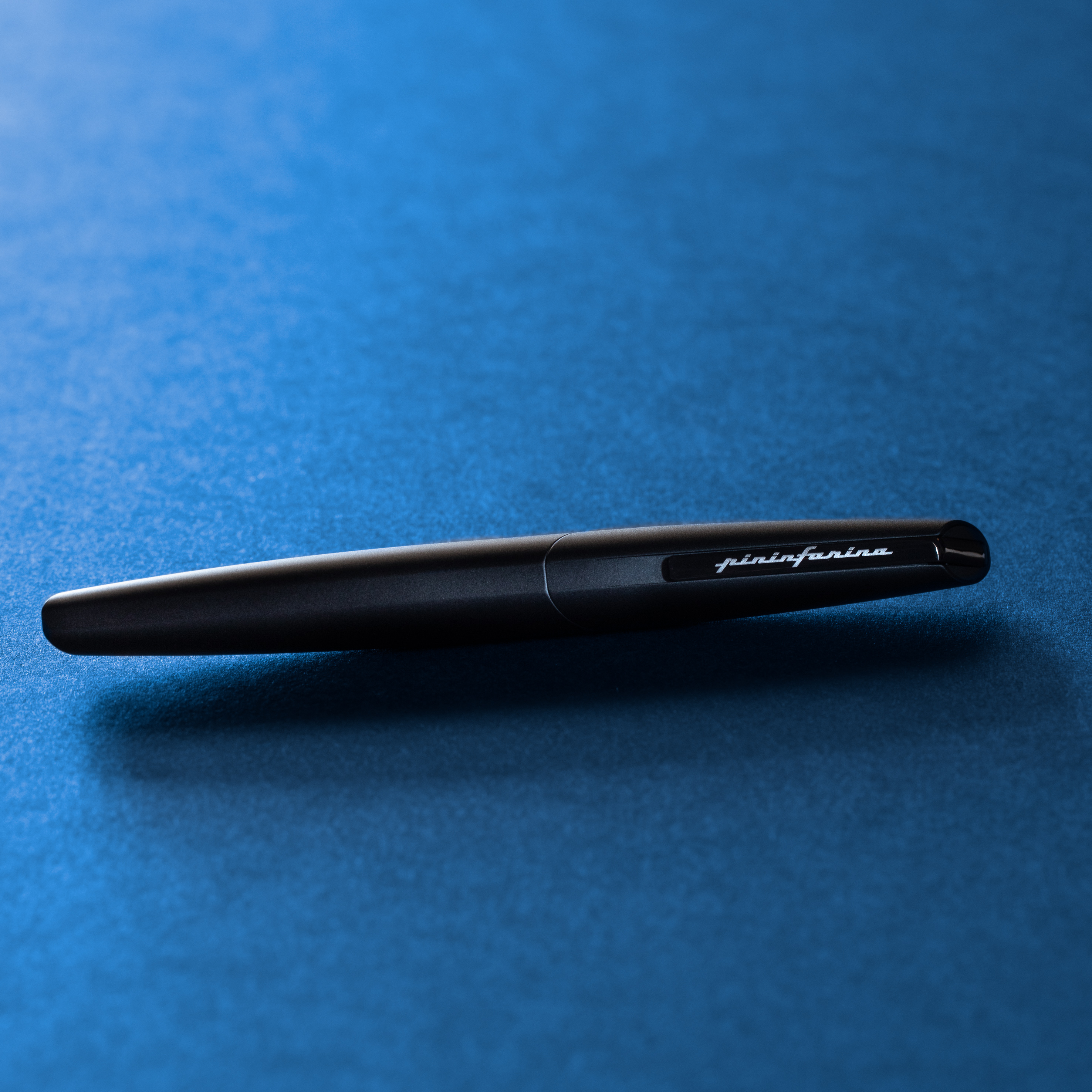 Перьевая ручка Pininfarina PF Two BLACK-3