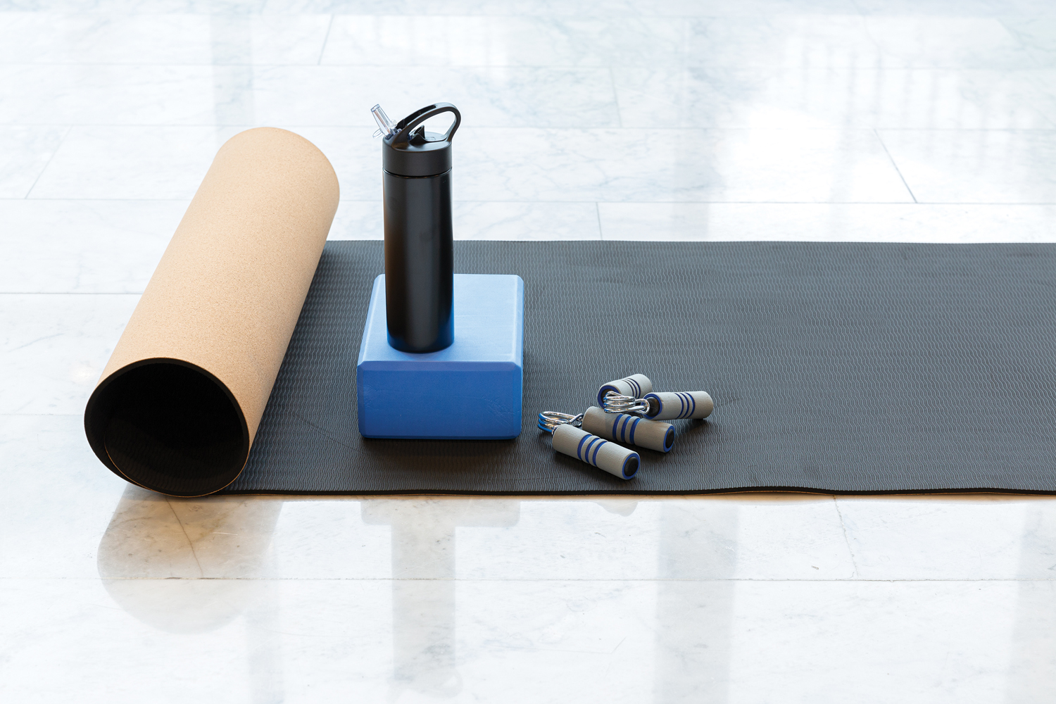 Спортивная бутылка для воды с трубочкой, 500 мл-4