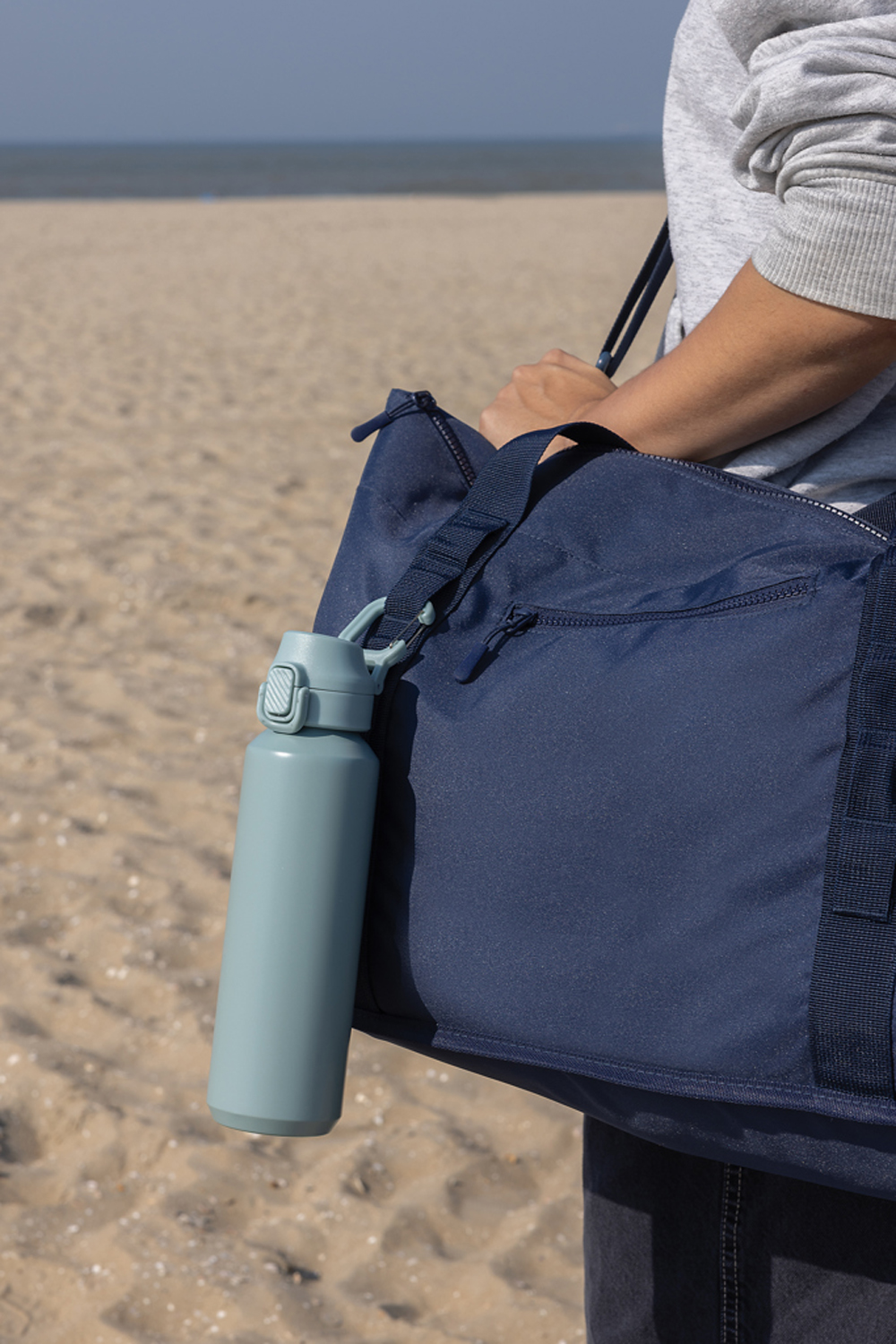 Спортивная бутылка Via из переработанной стали RCS с карабином, 600 мл-11