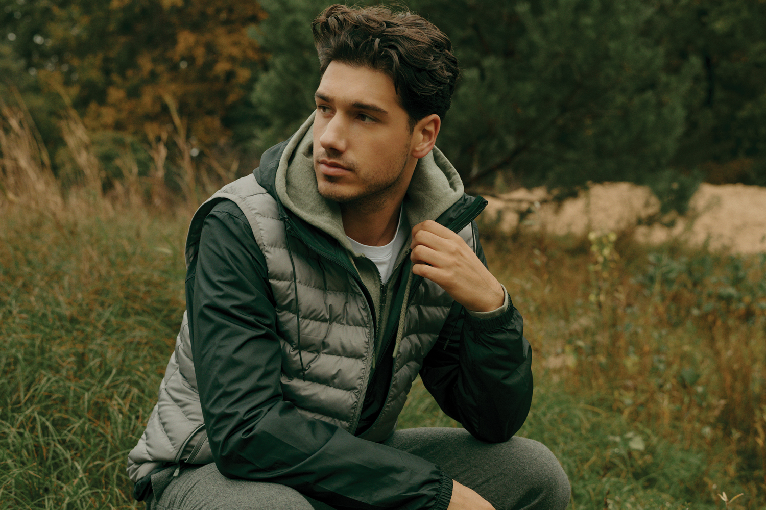 Ветровка Iqoniq Logan из переработанного полиэстера AWARE™, унисекс, 70 г/м²-12