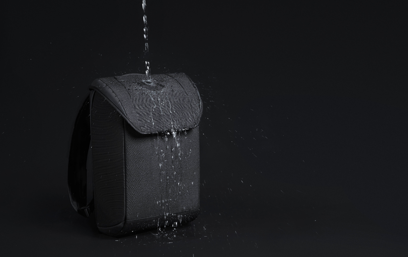 Рюкзак ClickPack X 45х32х15,5 см, с клапаном, черный-10