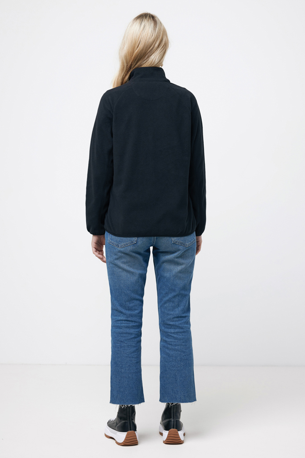 Толстовка Iqoniq Talung из переработанного полиэстера AWARE™, унисекс, 240 г/м²-6