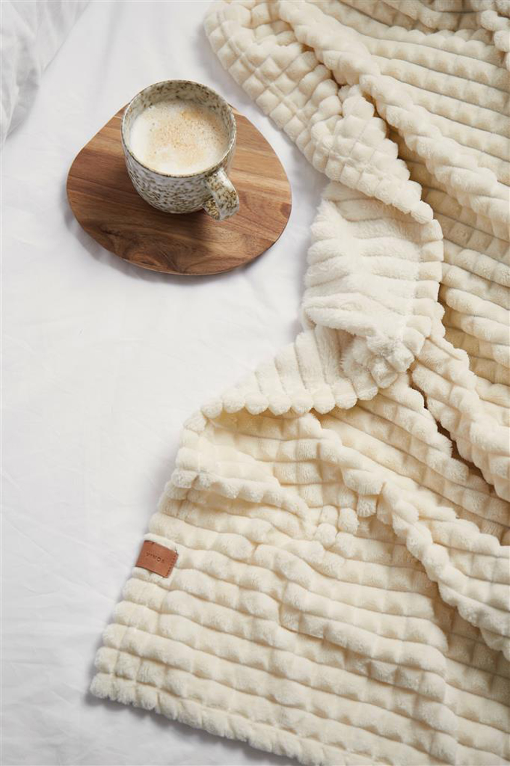 Плед VINGA Branson из rPET GRS-4