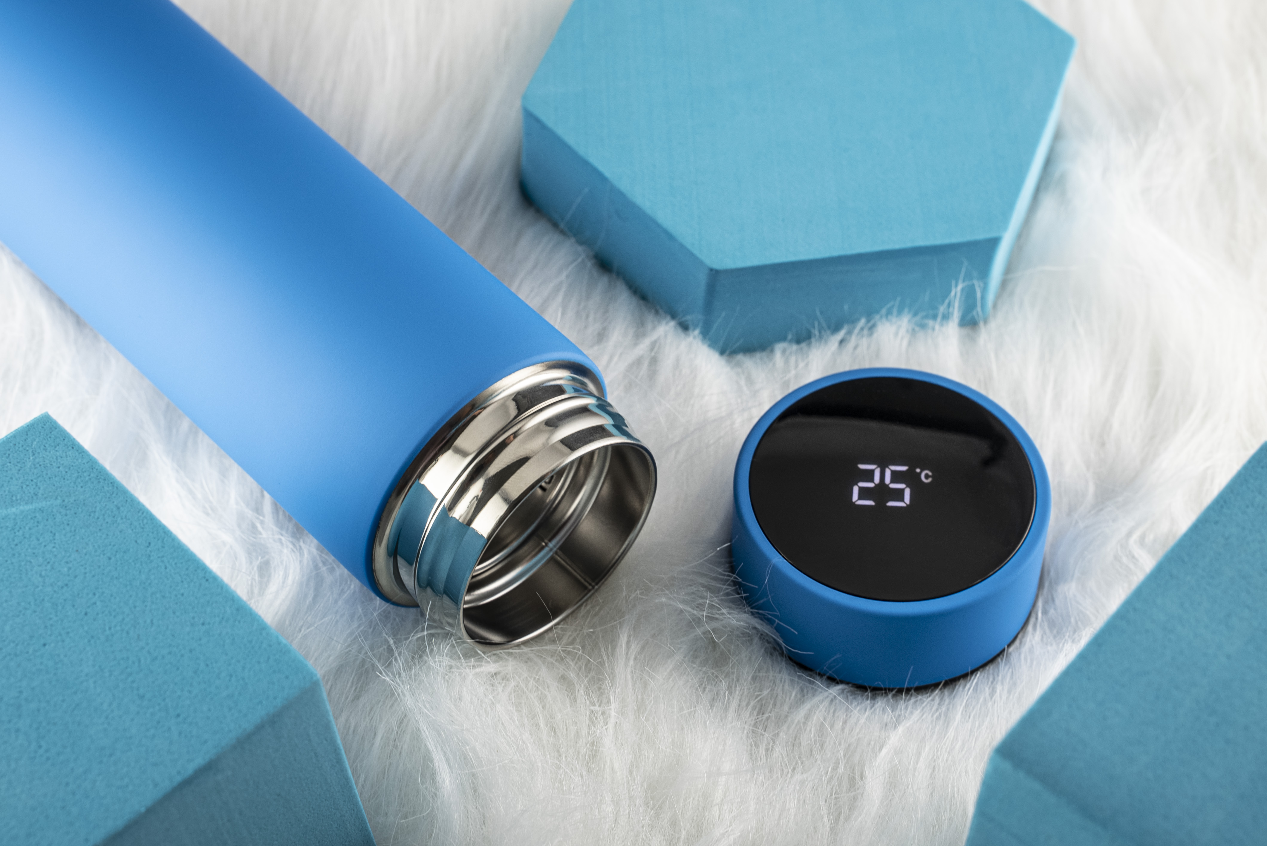 Термос Reactor софт-тач с датчиком температуры (голубой)-4