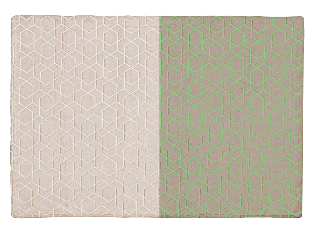 Светящийся в темноте плед Lattice бежевый-8