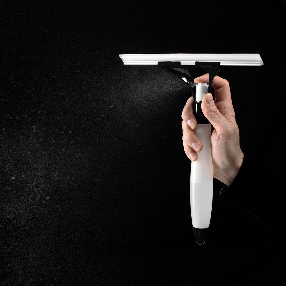 Водосгон с распылителем PolishUp, черный-3