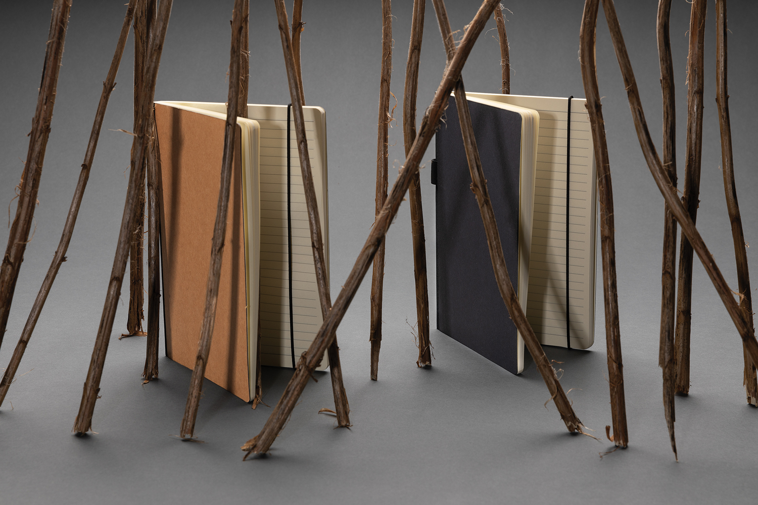 Блокнот FSC® в твердом переплете с держателем для ручки, A5-4