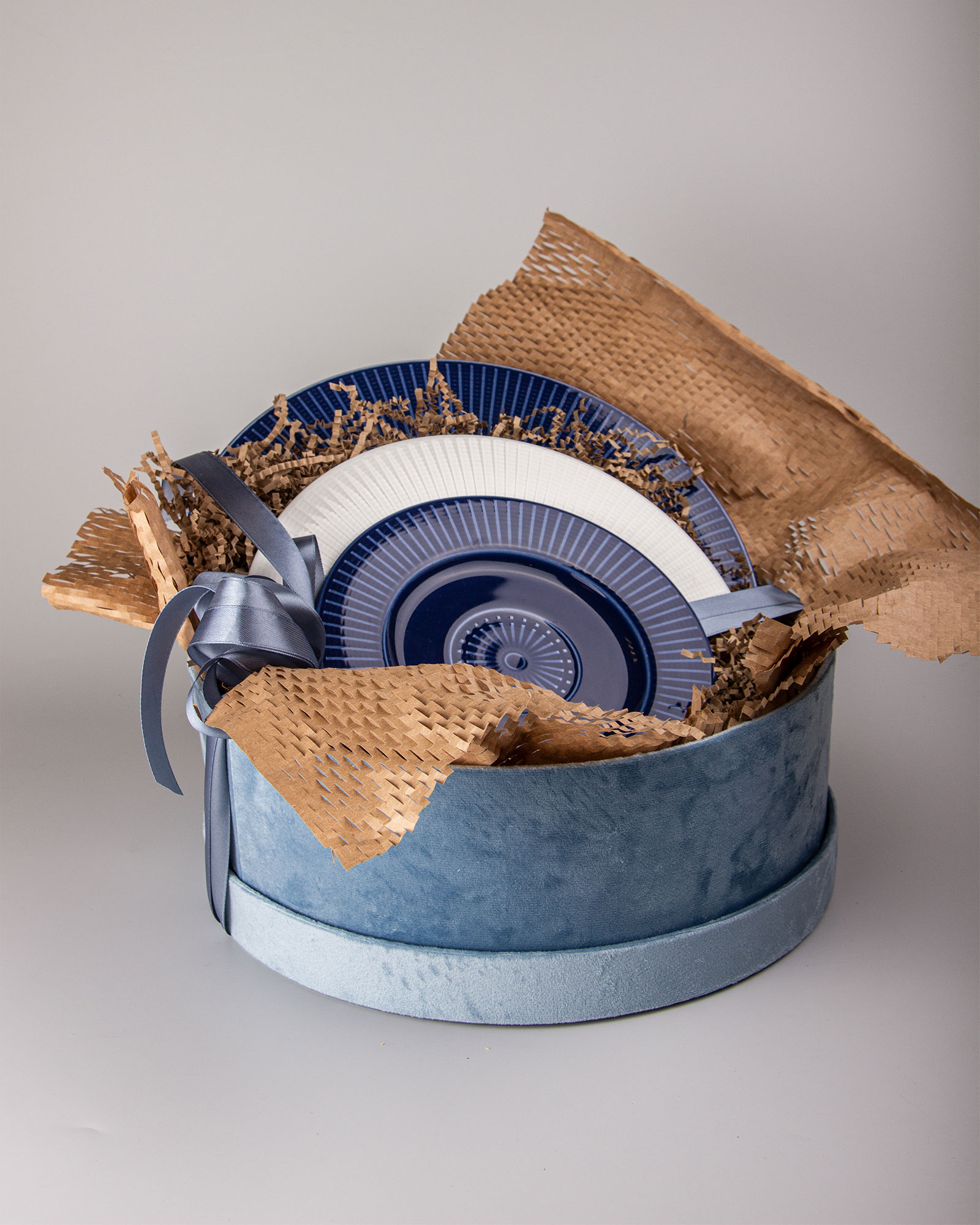 Подарочный набор "Английский люкс" с фарфоровой посудой-4