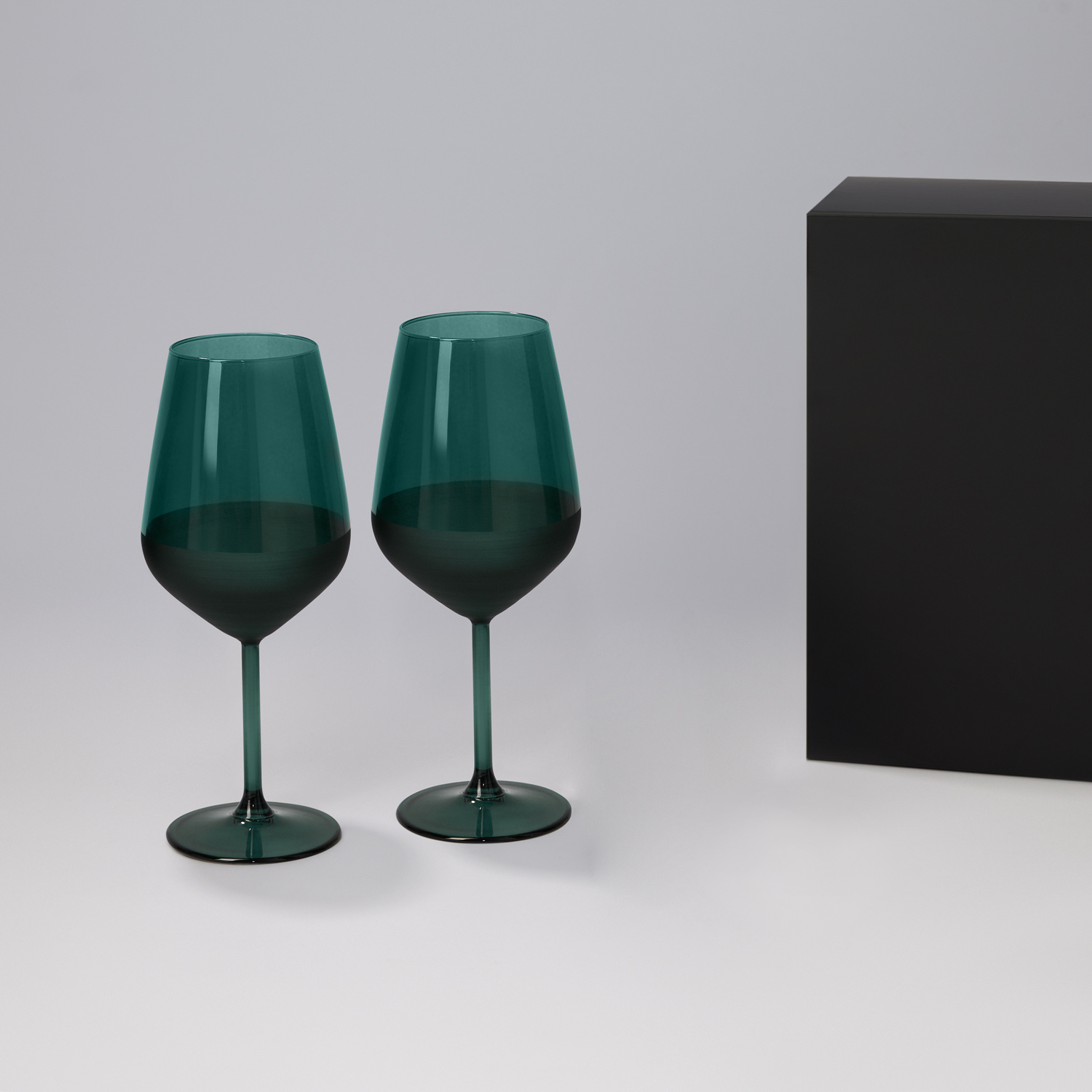Подарочный набор 2 бокала для вина Эмеральд (Emerald) в черной коробке-0