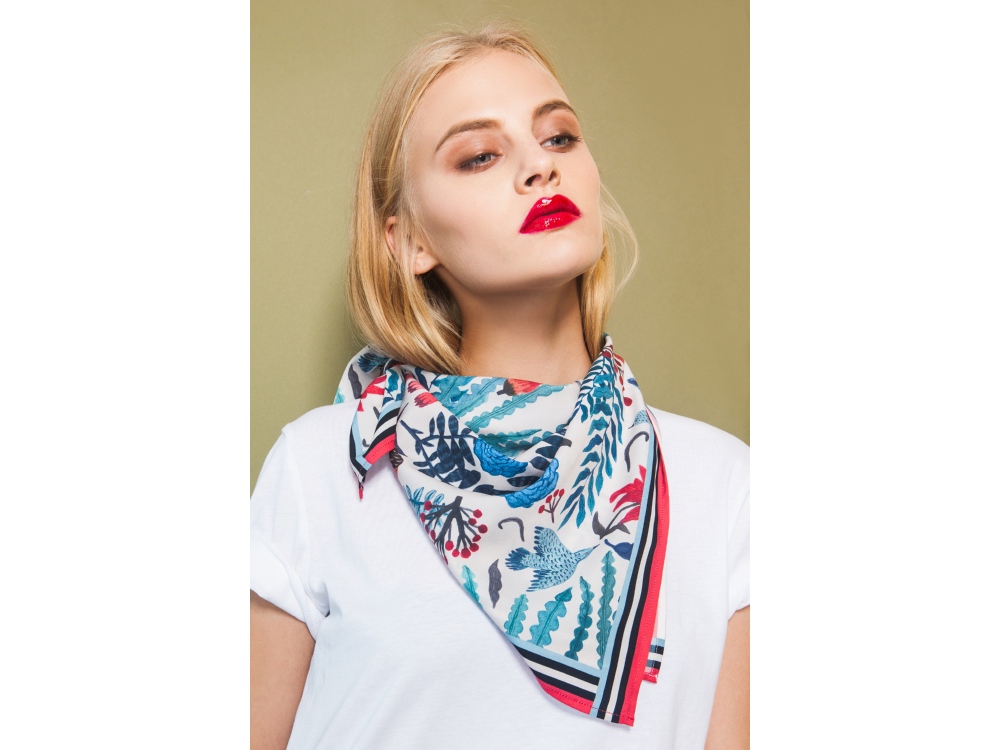 Платок Голубые розы. Varvara-1