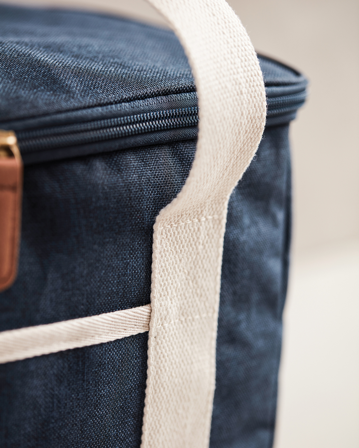 Городская сумка-холодильник VINGA Sortino из rPET-9