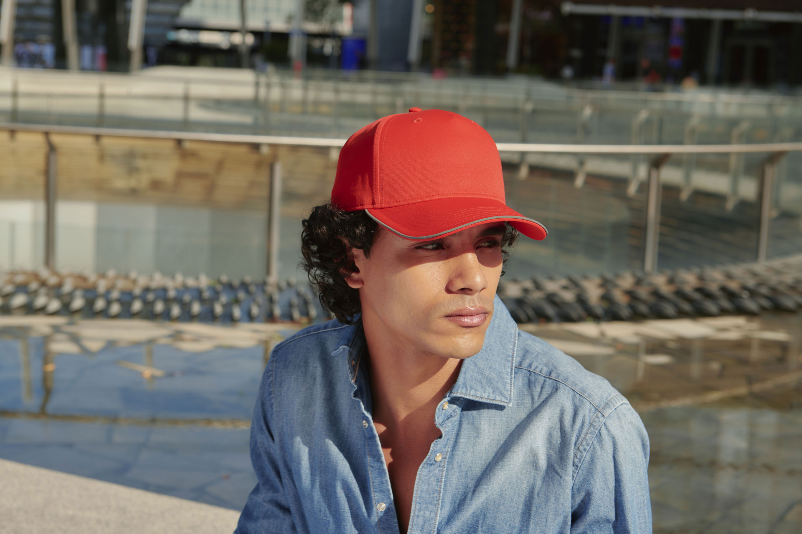 Бейсболка REFLECT-S со светоотражающими деталями, 5 клиньев,  металлическая застежка, красный-3