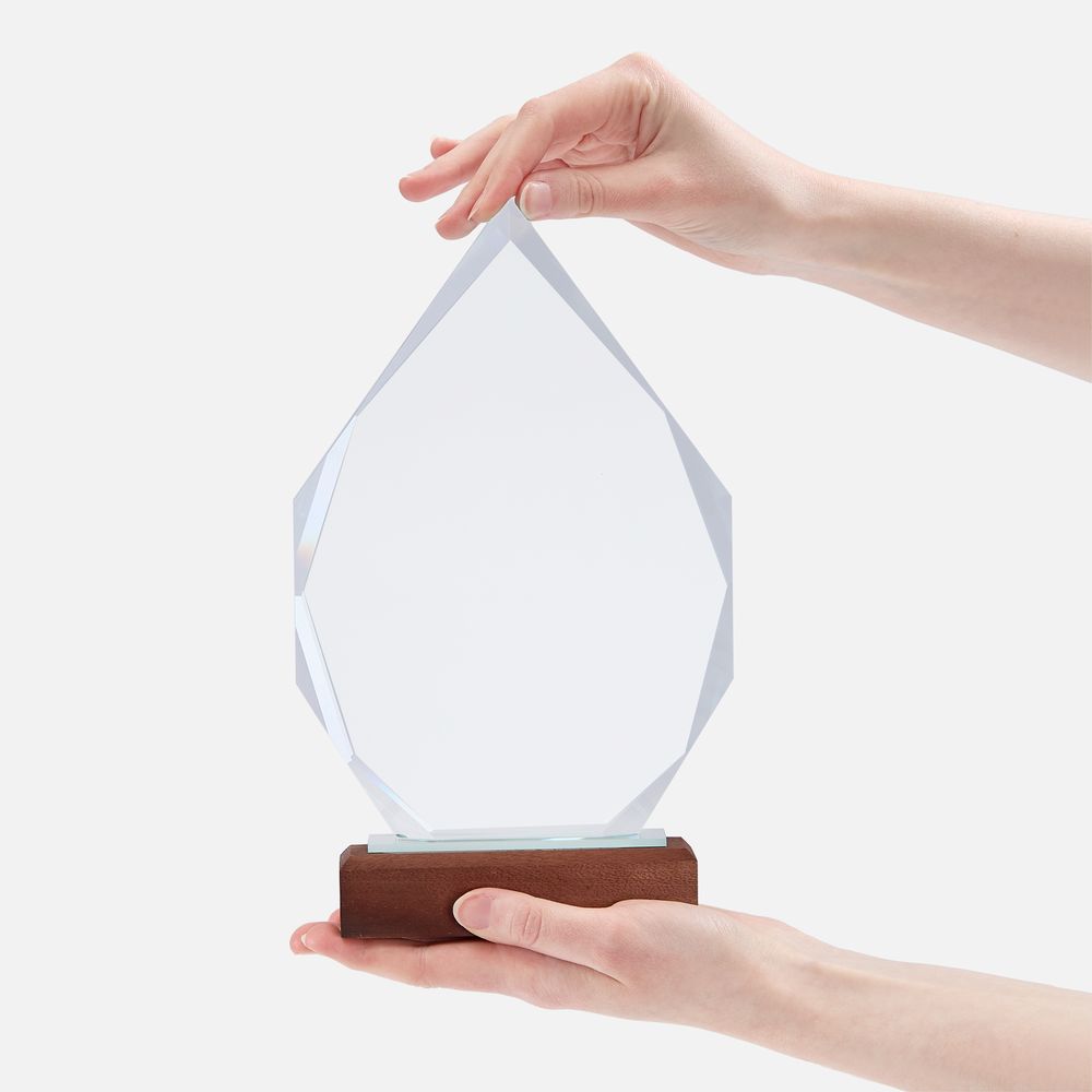 Стела Glory Daze-3