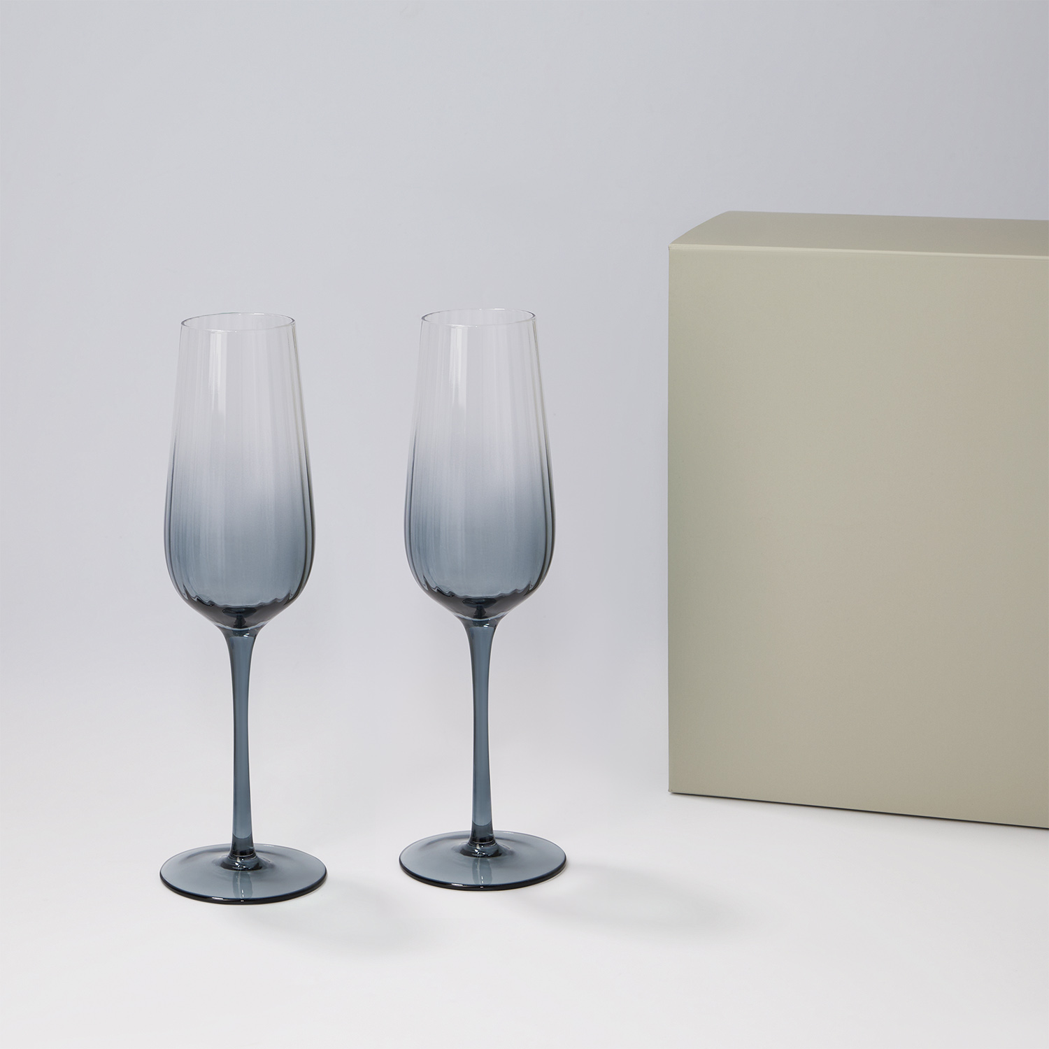 Подарочный набор 2 бокала для шампанского Мансера (Mancera) в серой коробке-0