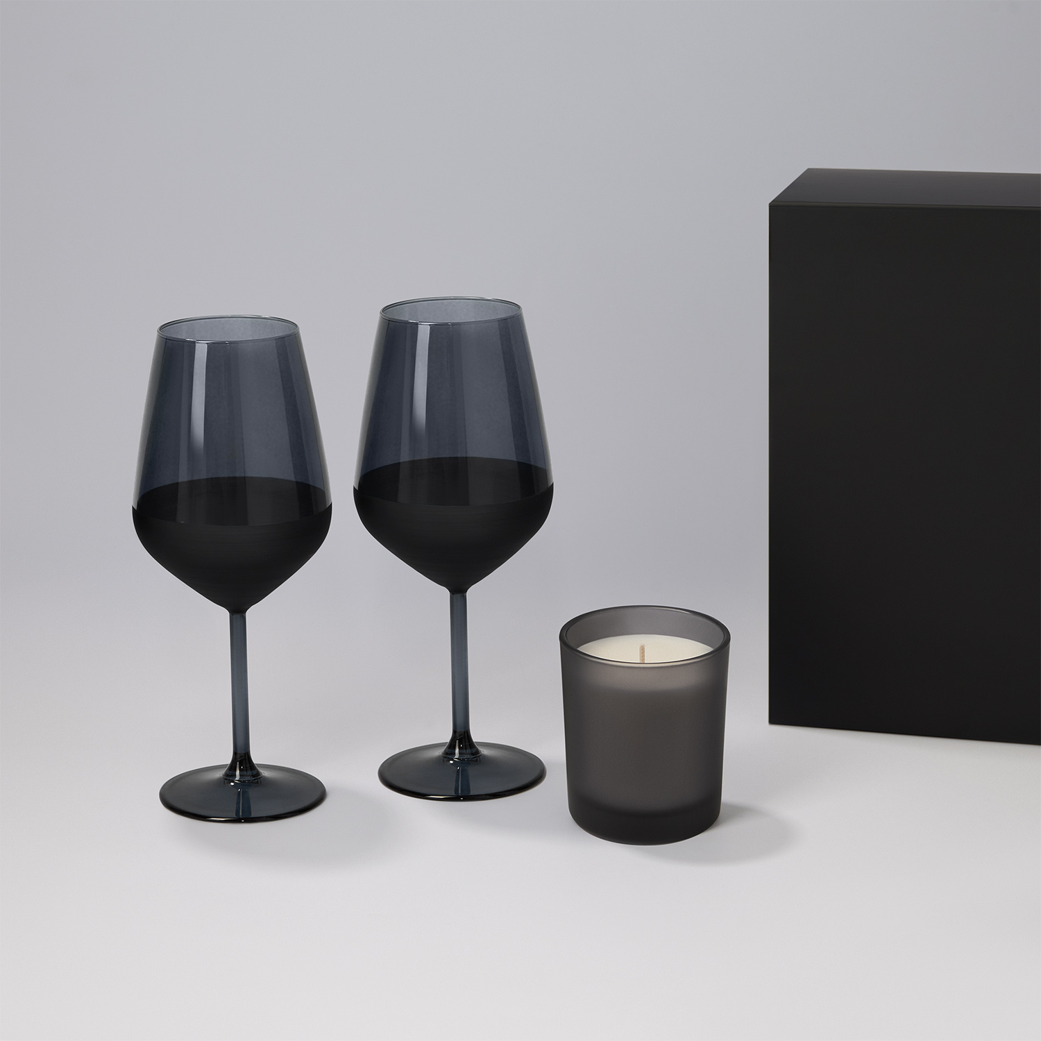 Подарочный набор свеча Enigma + 2 бокала для вина Black Edition в черной коробке-0
