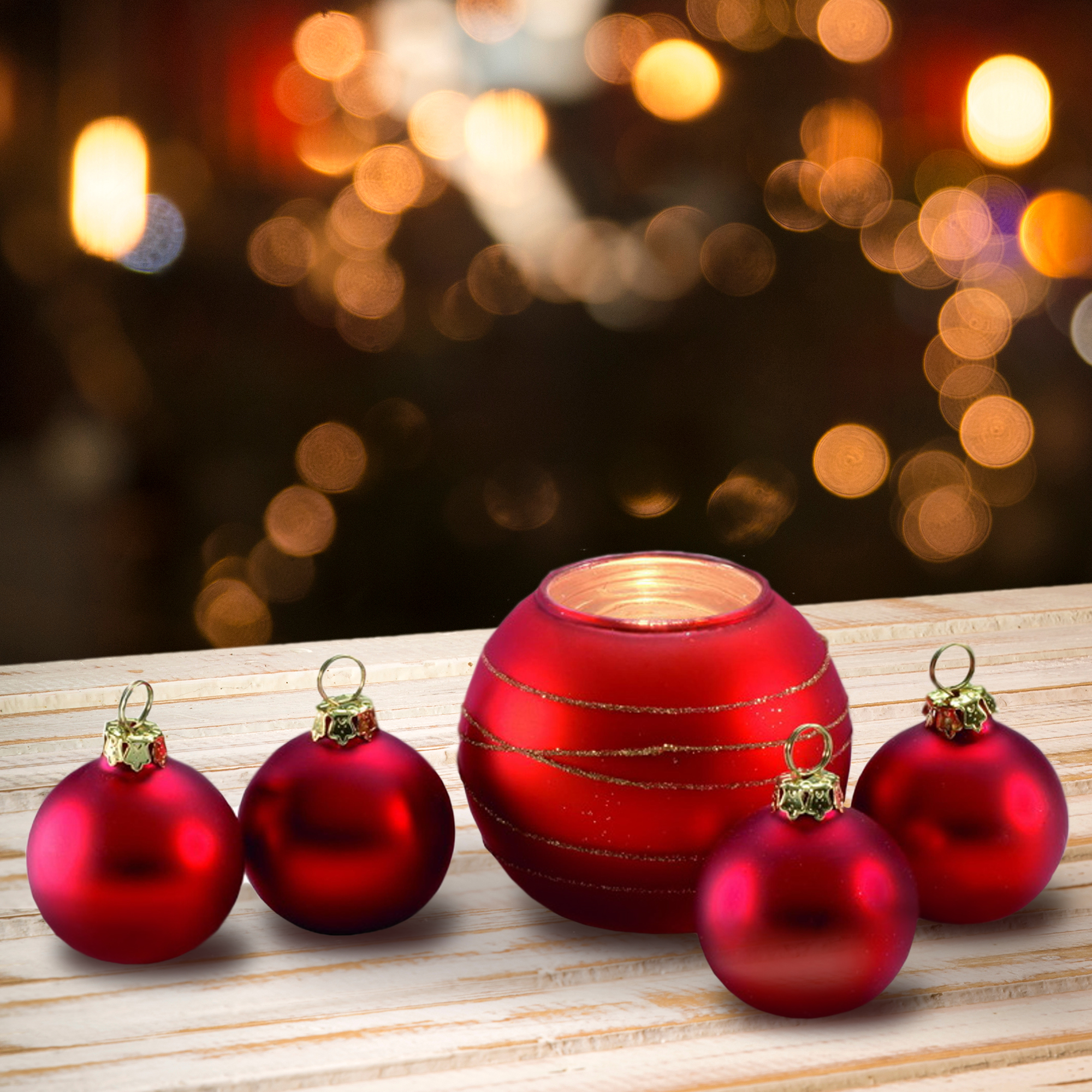 Набор: 4 ёлочных игрушки и подсвечник-1