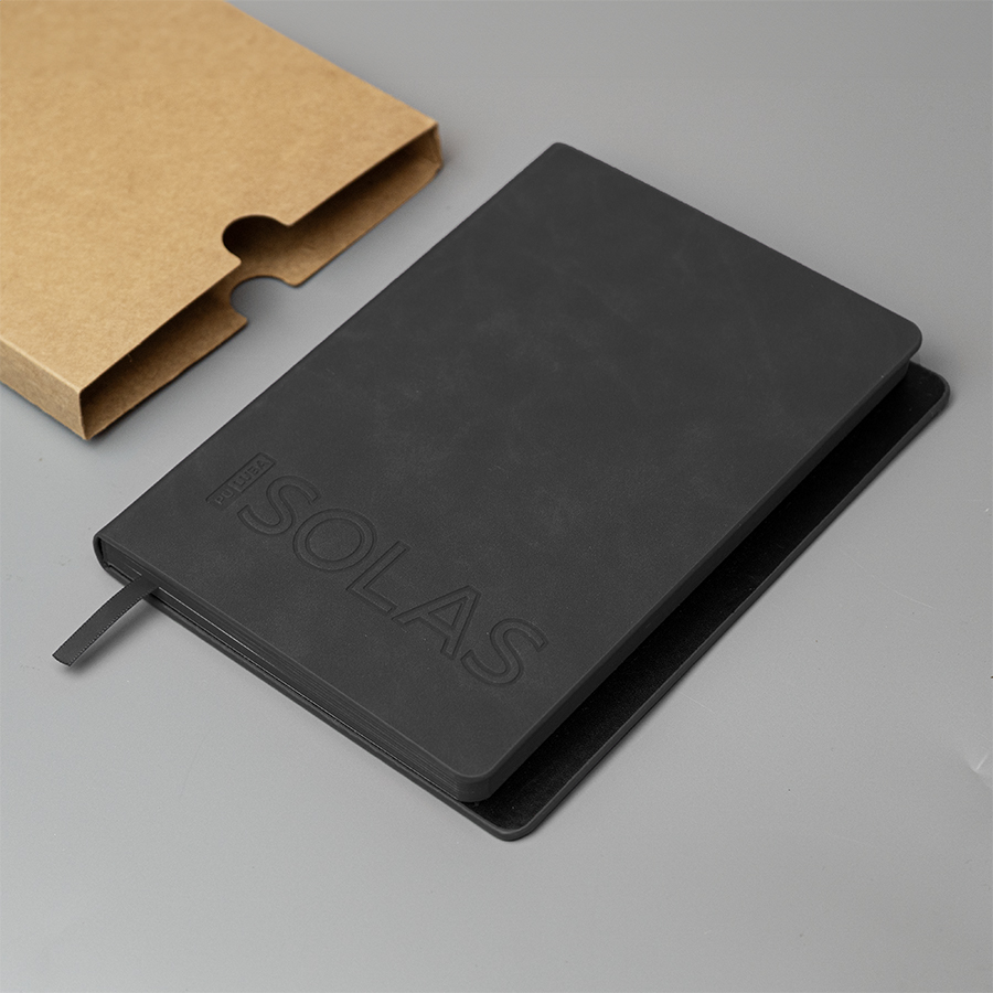 Ежедневник недатированный Solas, формат А5, с магнитом черный, кремовый блок в линейку, черный-7