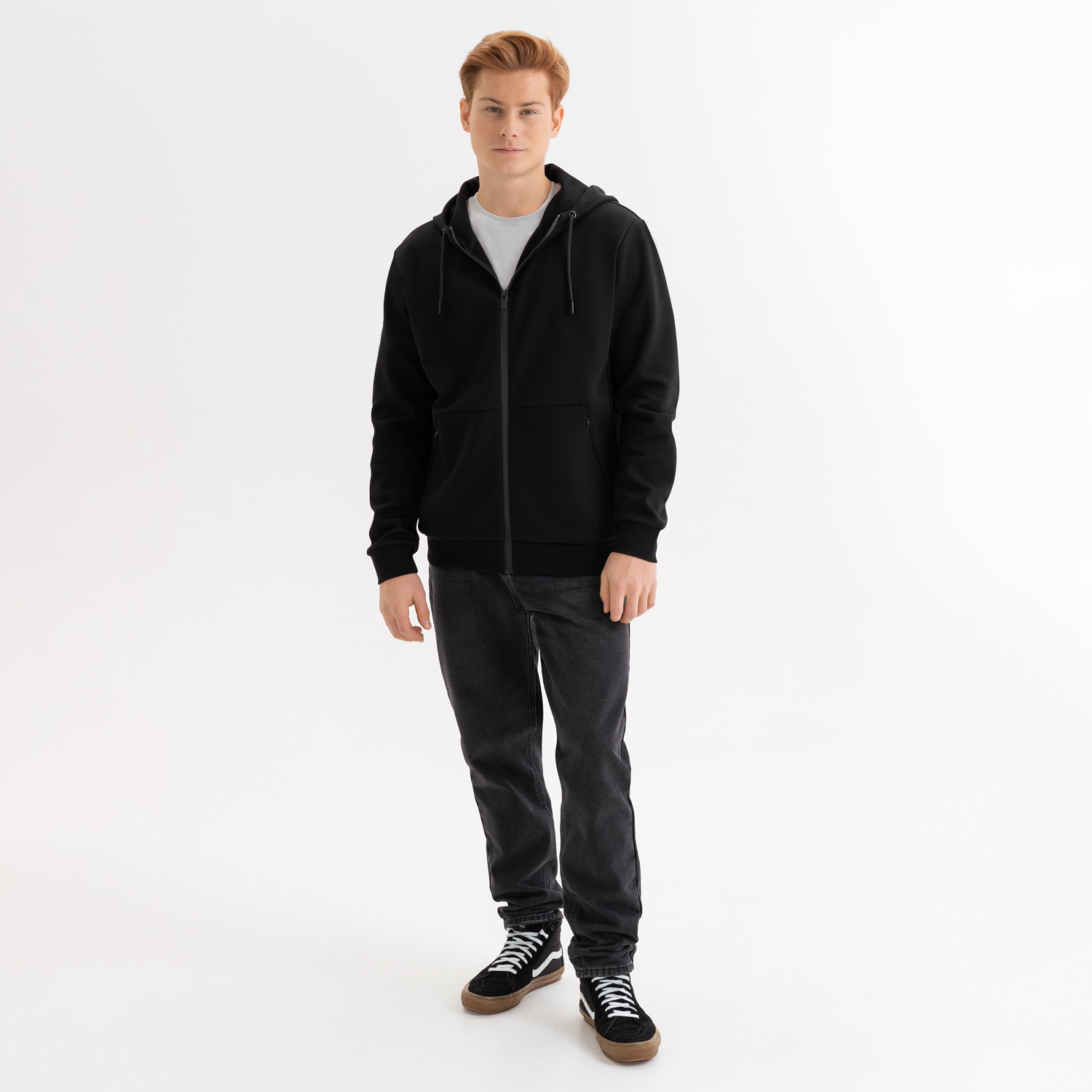 Толстовка на молнии с капюшоном MATEO черная-1