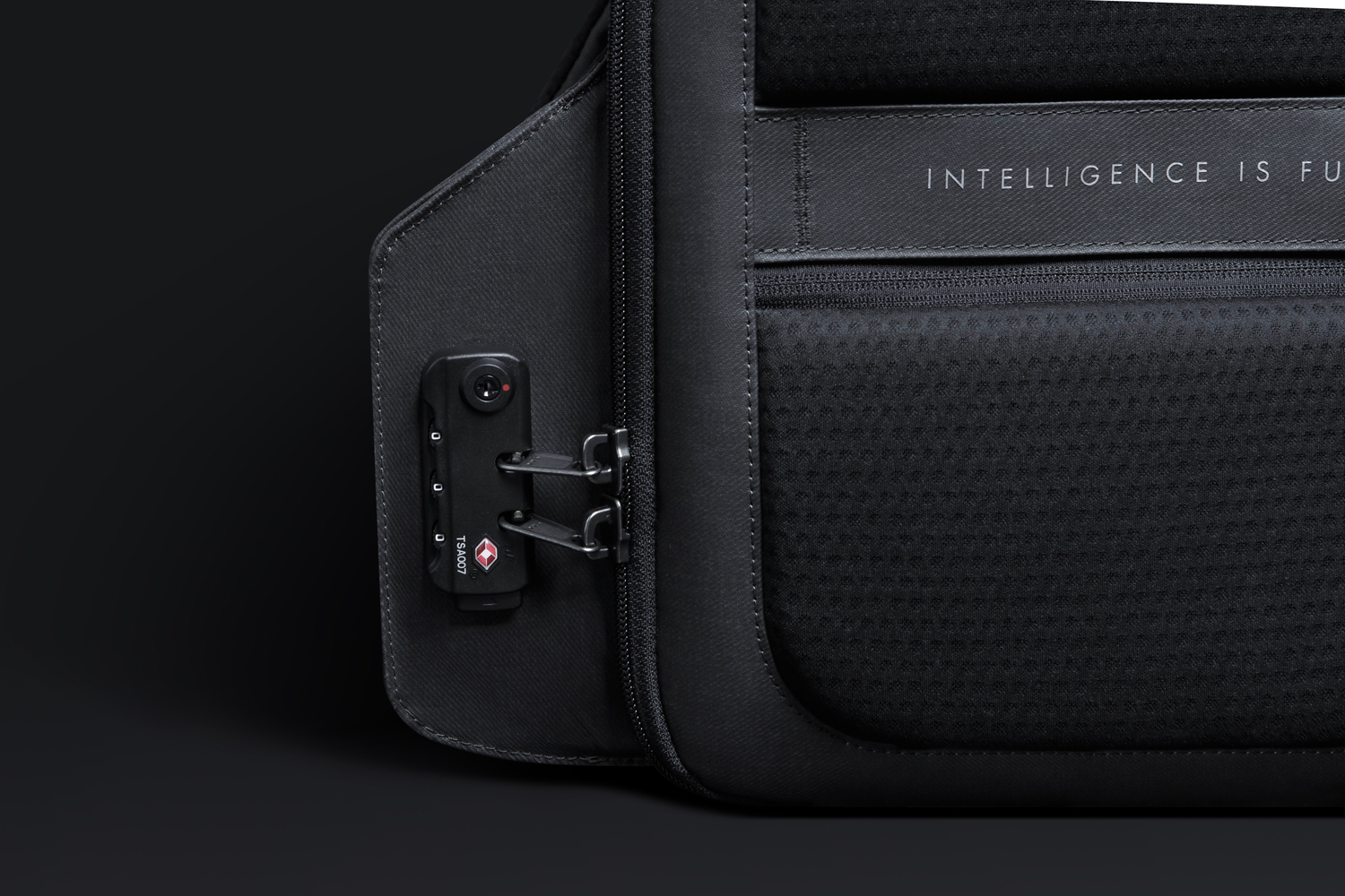 Рюкзак KORIN HiPack 43х33х16 см, черный-15