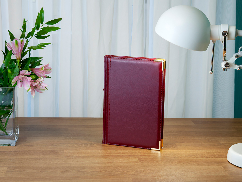 Ежедневник А5 полудатированный Boss, бордовый-10