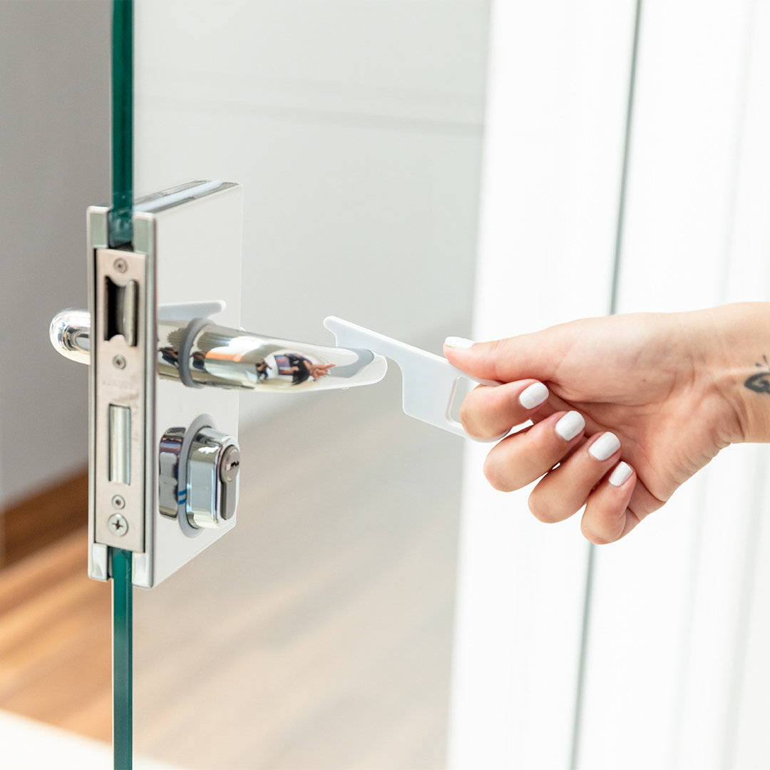 Брелок "Тачер" бесконтактный с антибактериальной защитой-5