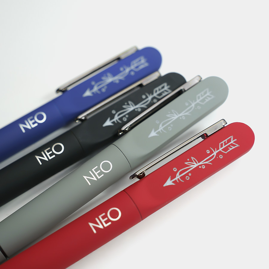 Ручка шариковая NEO с подсветкой после гравировки, soft touch, красный, серый-4