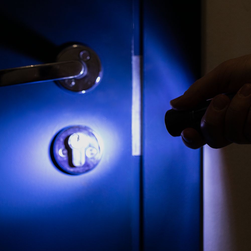 Фонарик Aurora, серебристый-3