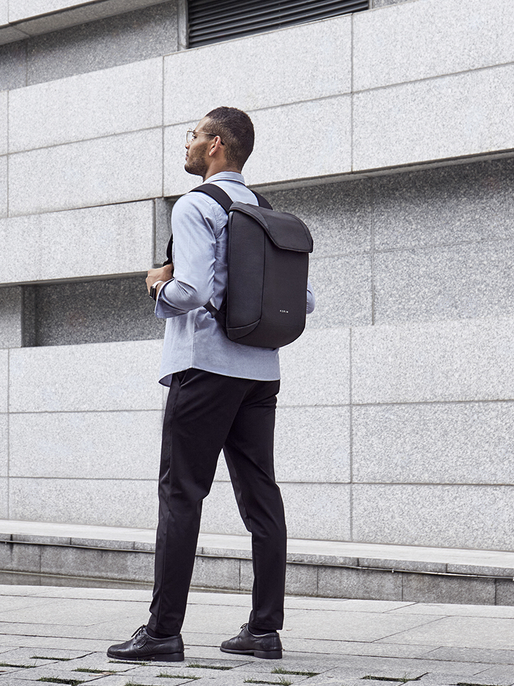 Рюкзак ClickPack X 45х32х15,5 см, с клапаном, черный-24