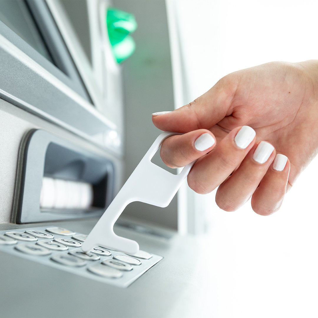 Брелок "Тачер" бесконтактный с антибактериальной защитой-3