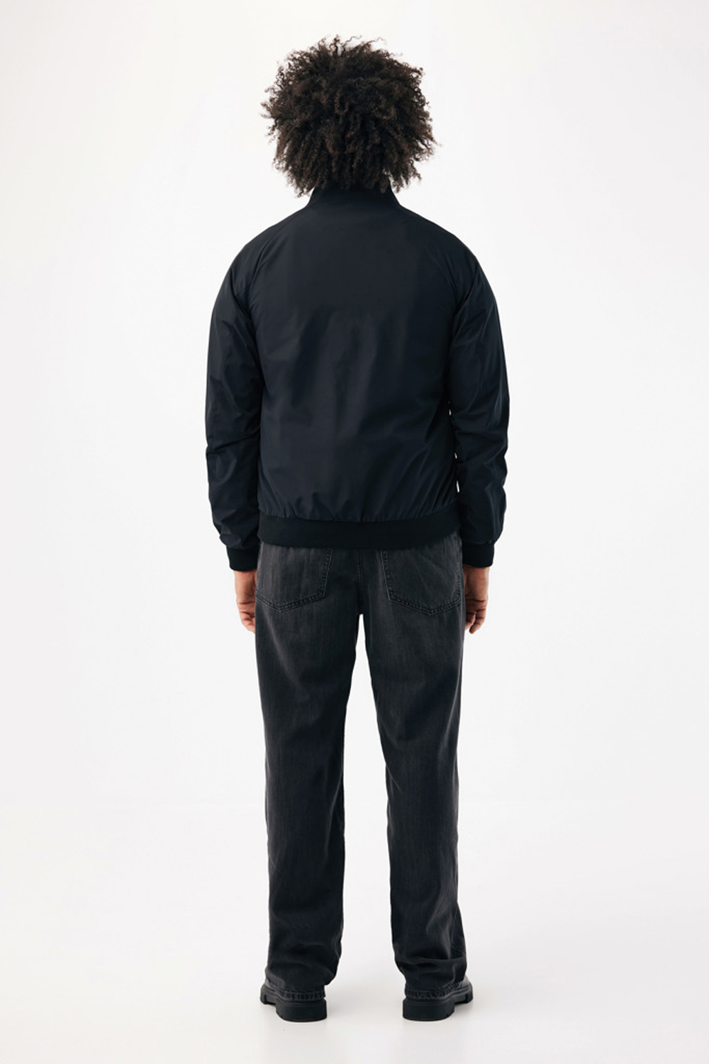 Куртка Iqoniq Odin из переработанного полиэстера-10