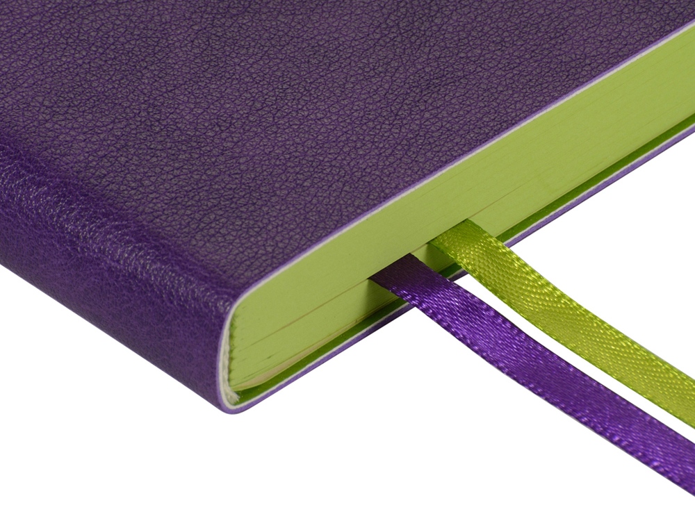 Ежедневник А5 датированный Boston 2026, фиолетовый с салатовым обрезом-2