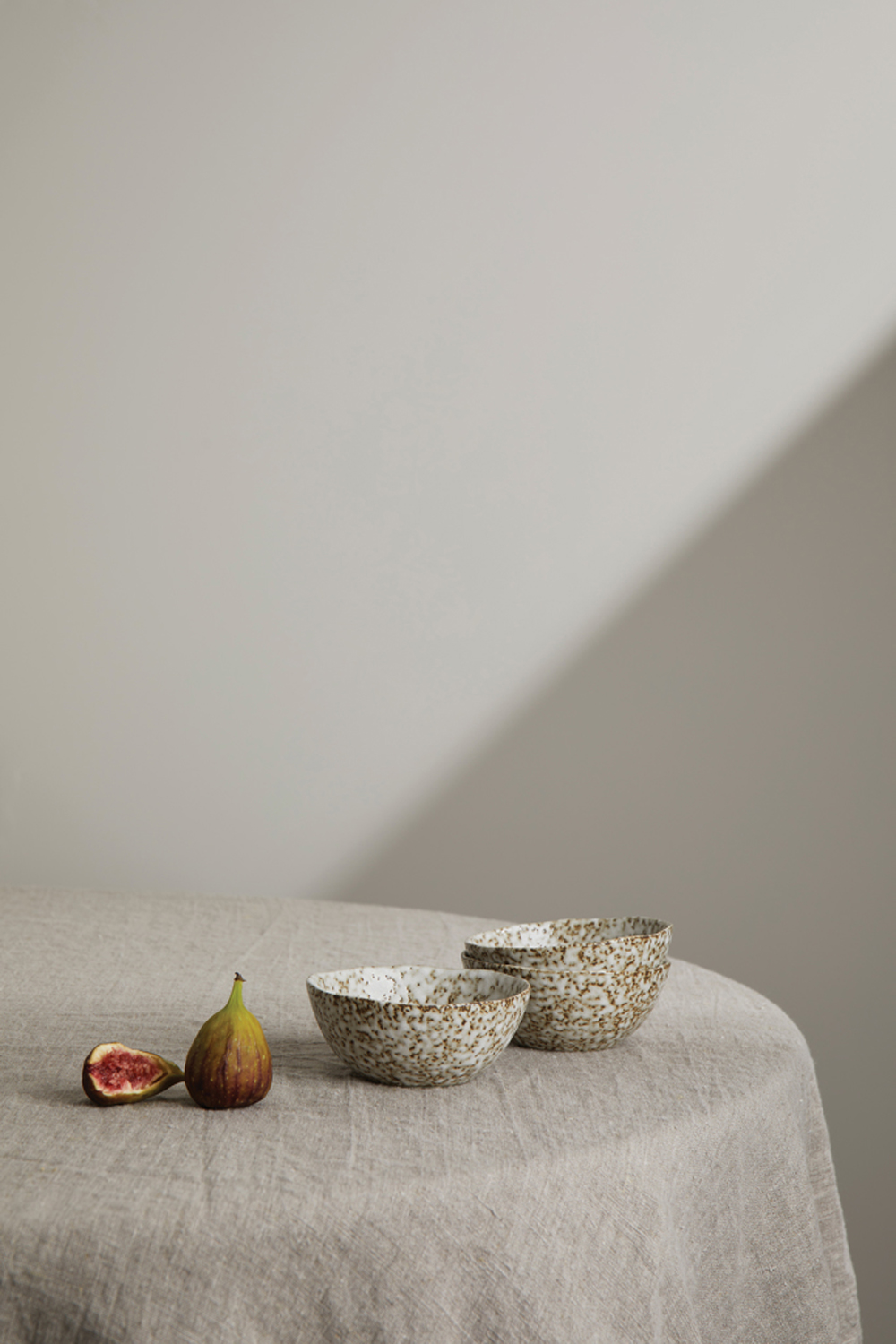 Набор из трех мисочек VINGA Nuvem-4