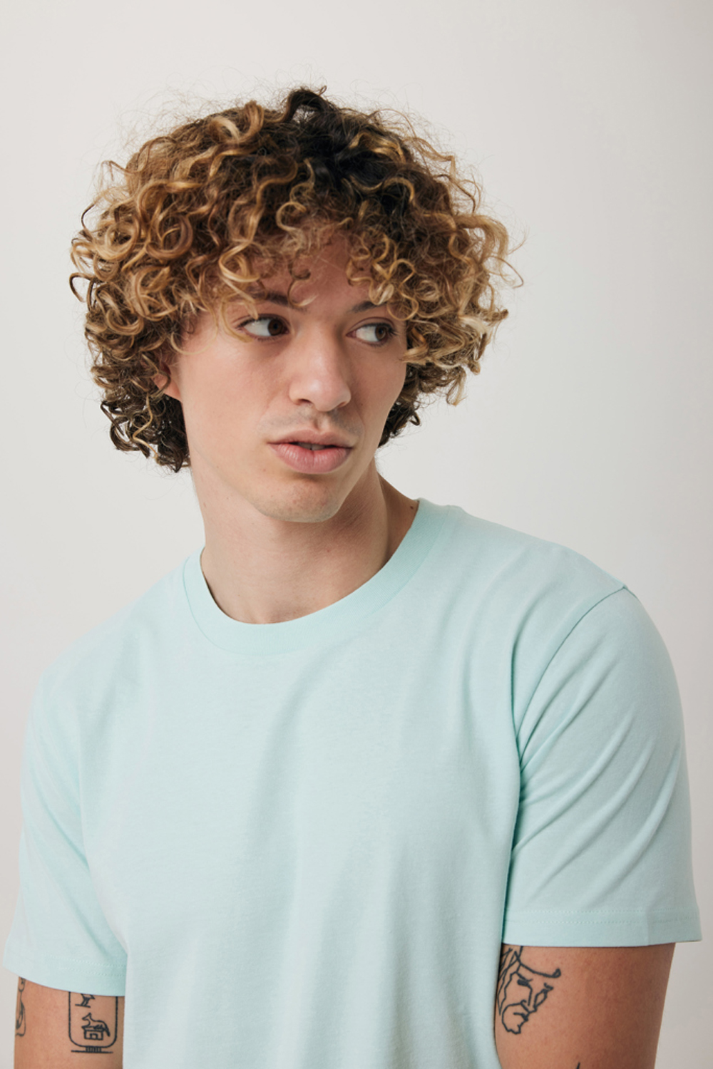 Футболка Iqoniq Brett из переработанного хлопка AWARE™, унисекс, 180 г/м²-7