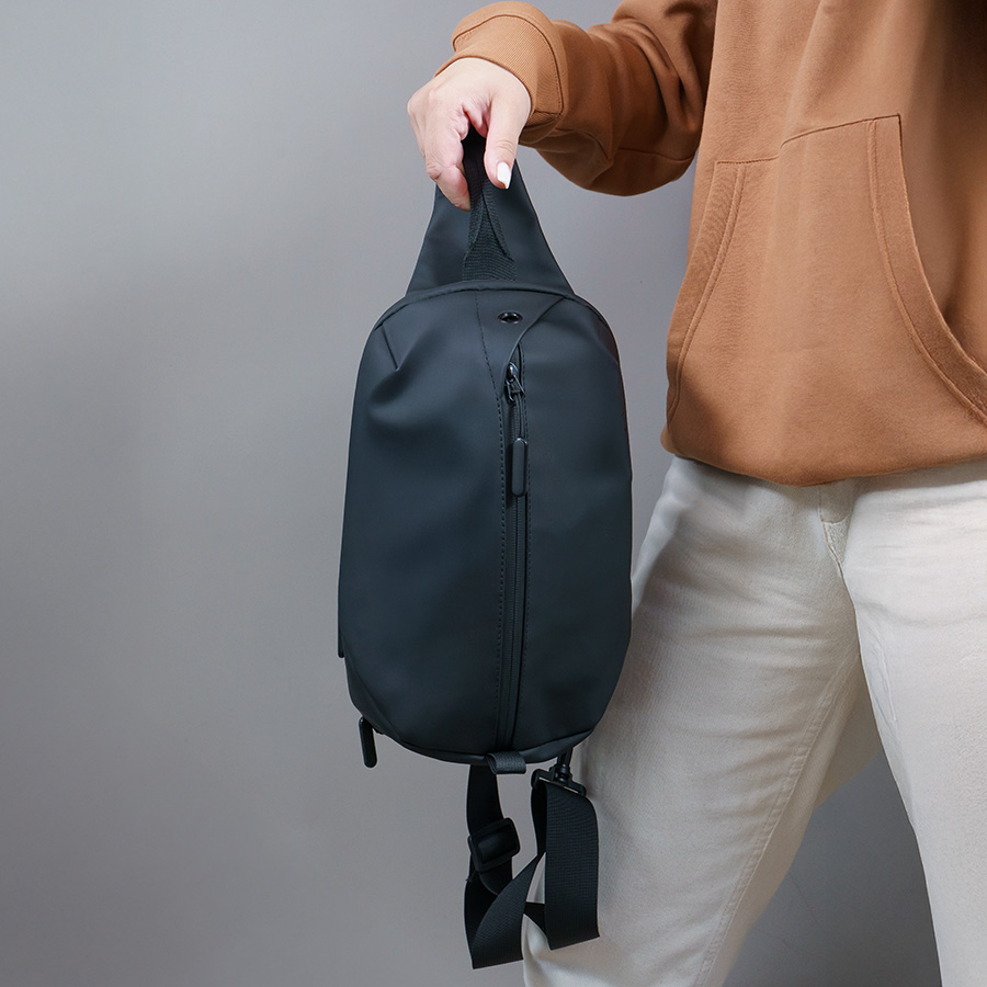 Сумка на плечо  водостойкая "Sling", чёрный, 33 х 18 х11 см, 100%  полиуретан, черный-9