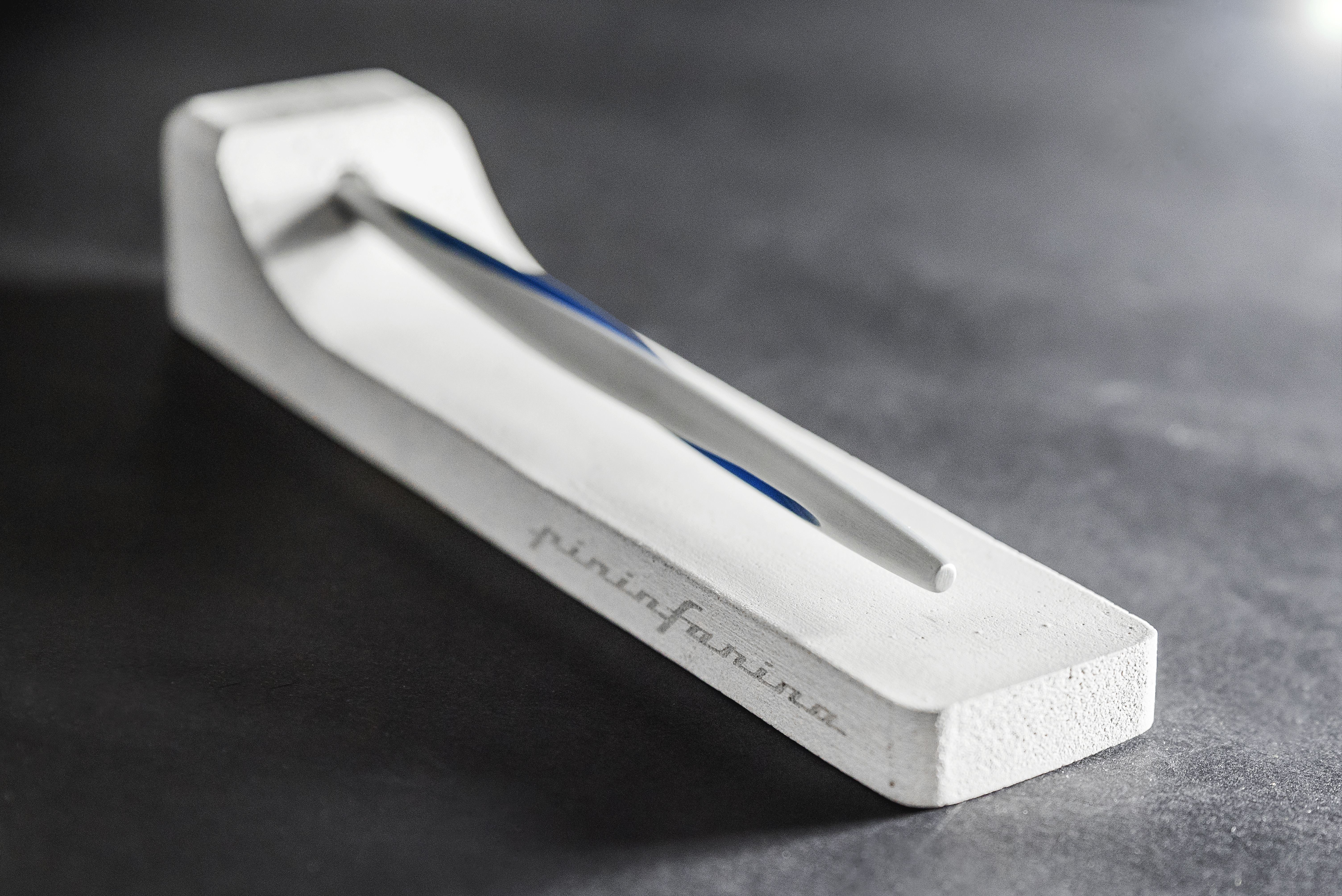 Вечная ручка Pininfarina Aero BLUE-5