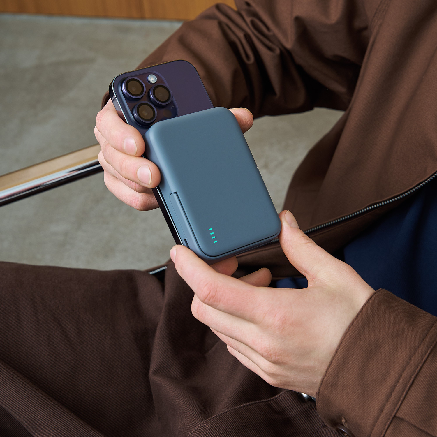 Внешний аккумулятор Юнион PD (Union PD) 10000mAh с функцией беспроводной зарядки 15W, серый-14