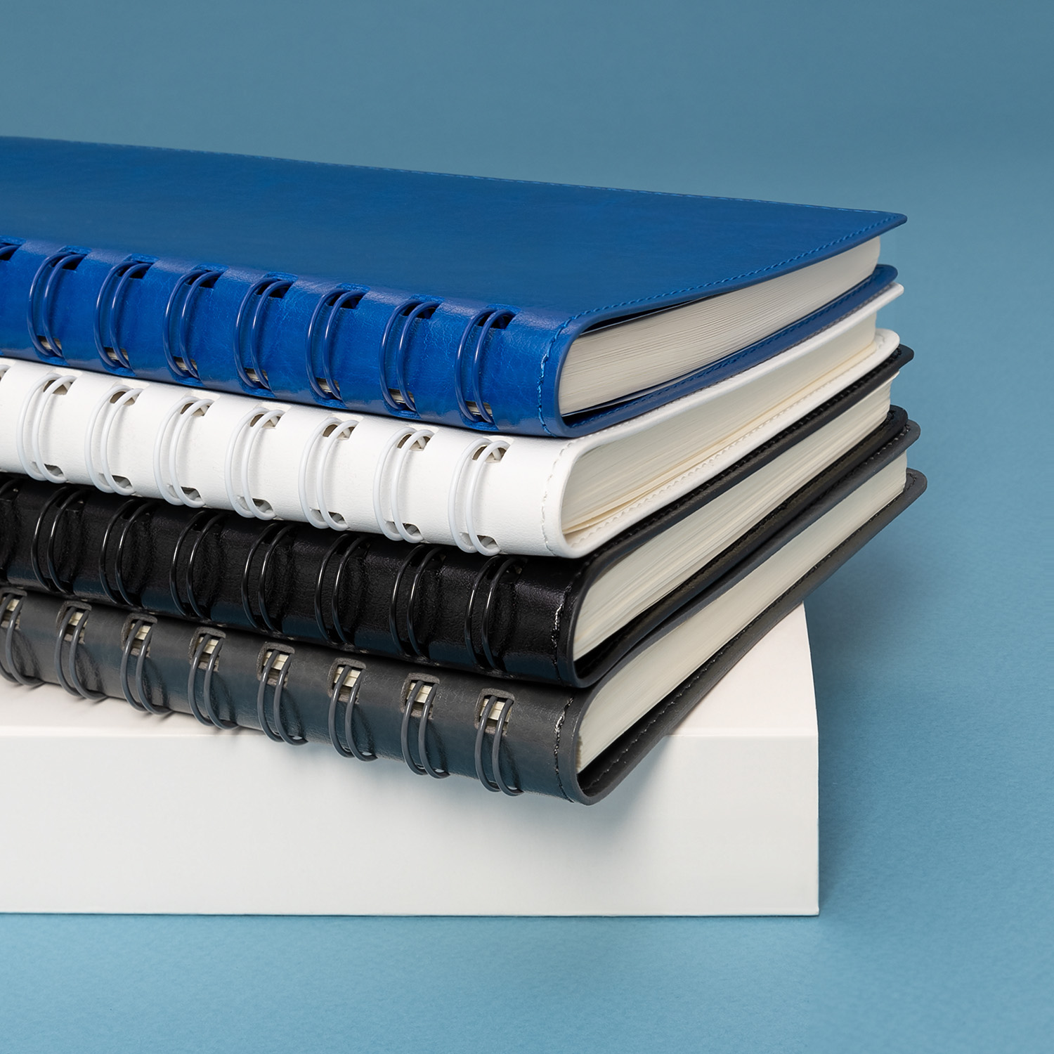 Ежедневник Виста Нео (Vista Neo) недатированный, ярко-синий-13