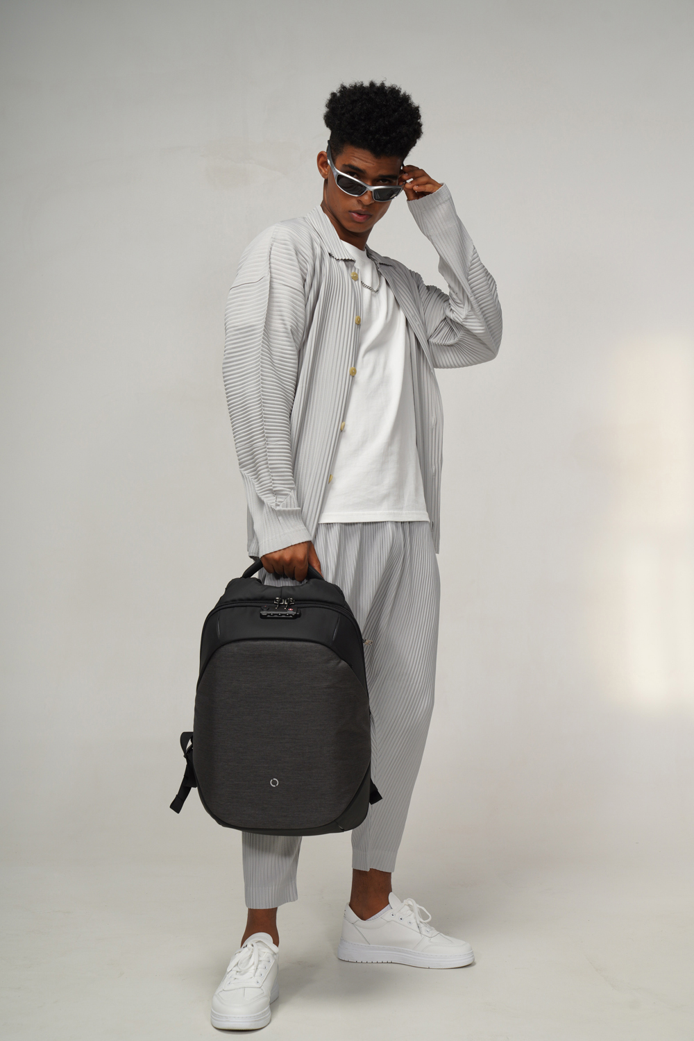 Рюкзак KORIN ClickPack 46х34х16 см, черный-18