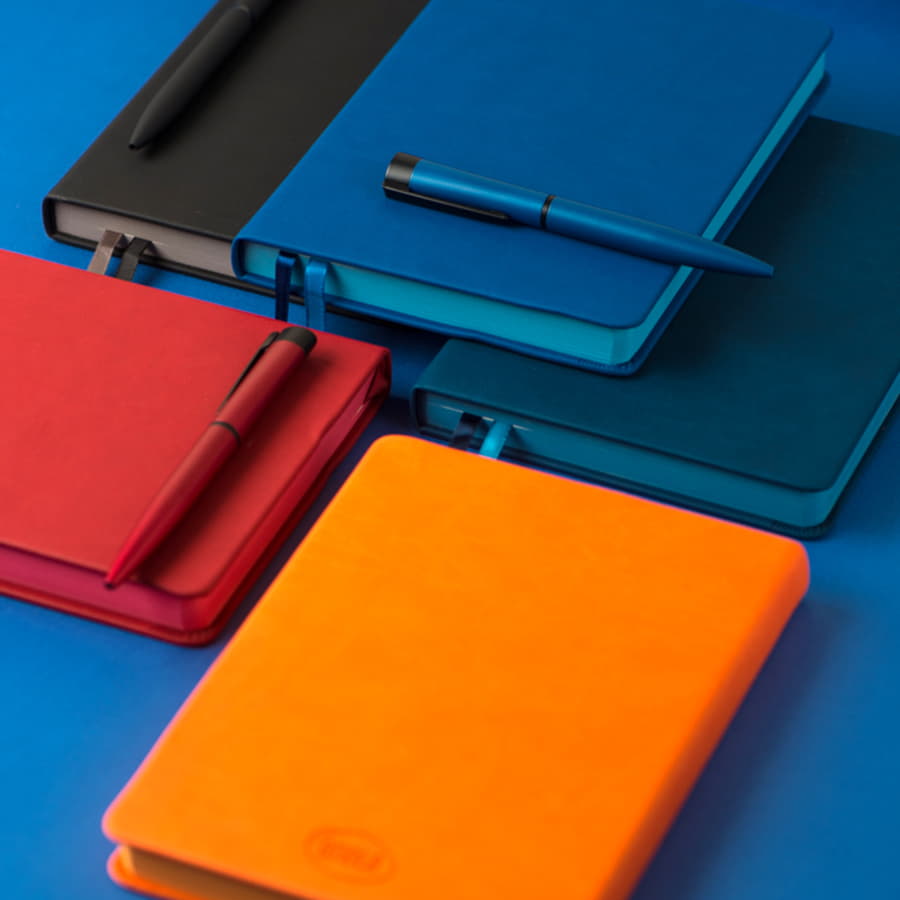 Ежедневник недатированный Softie, А5, бордовый, блок в клетку, бордовый обрез, бордовый-5