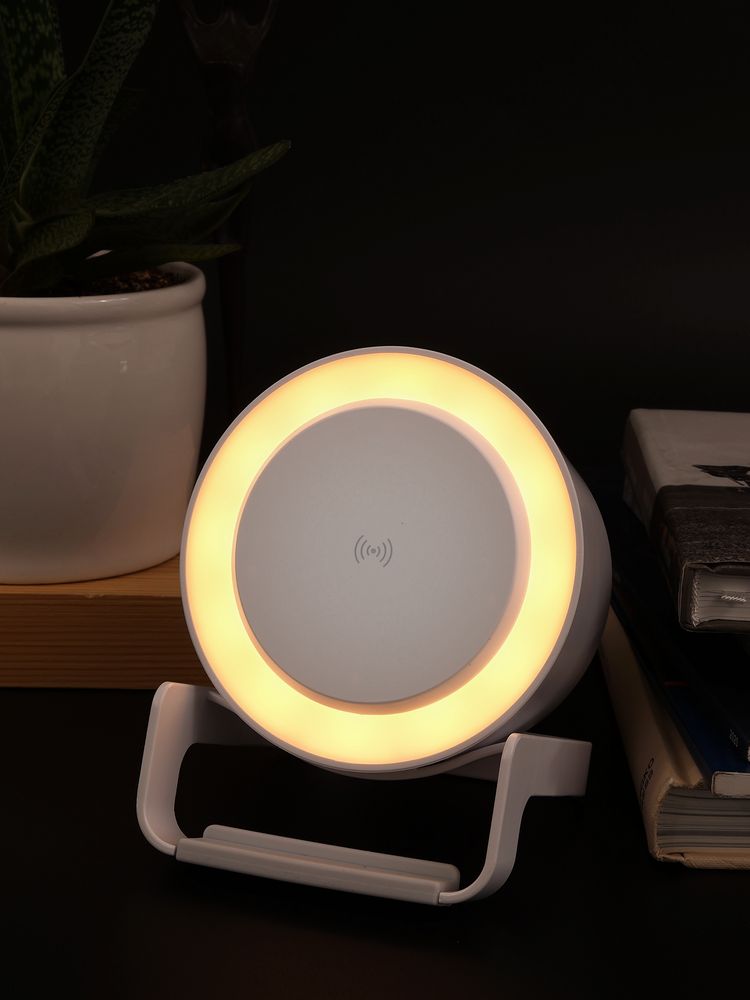 Лампа с колонкой и беспроводной зарядкой moonLight, белая-4