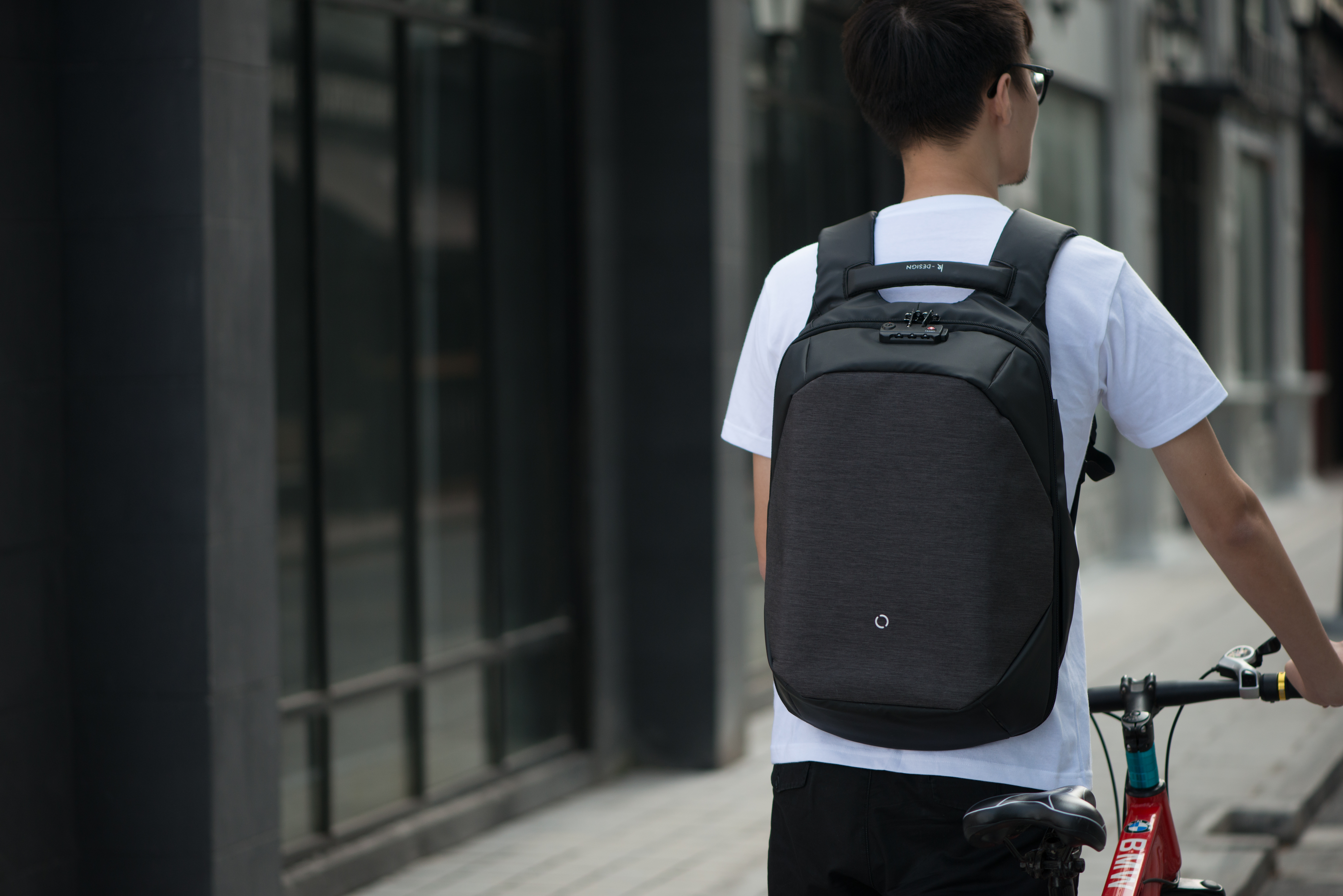 Рюкзак ClickPack 46х34х16 см, черный-16