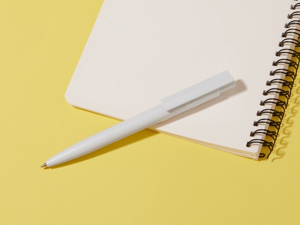 Ручка шариковая Recycled Pet Pen Pro Ocean из океанского пластика, белая-4