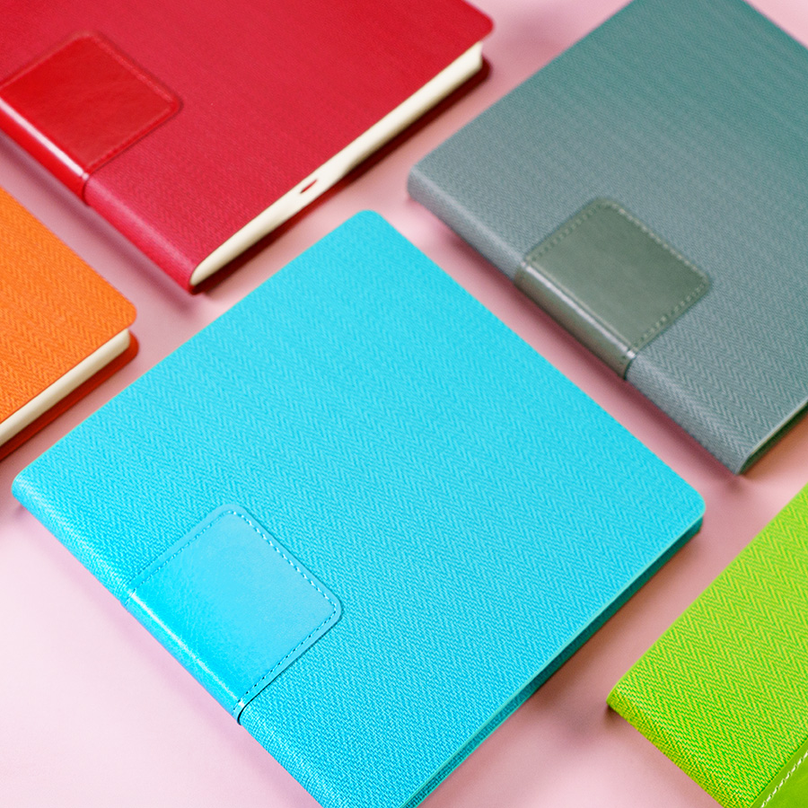 Ежедневник недатированный SCOTTY, формат А5-, ярко-красный-9