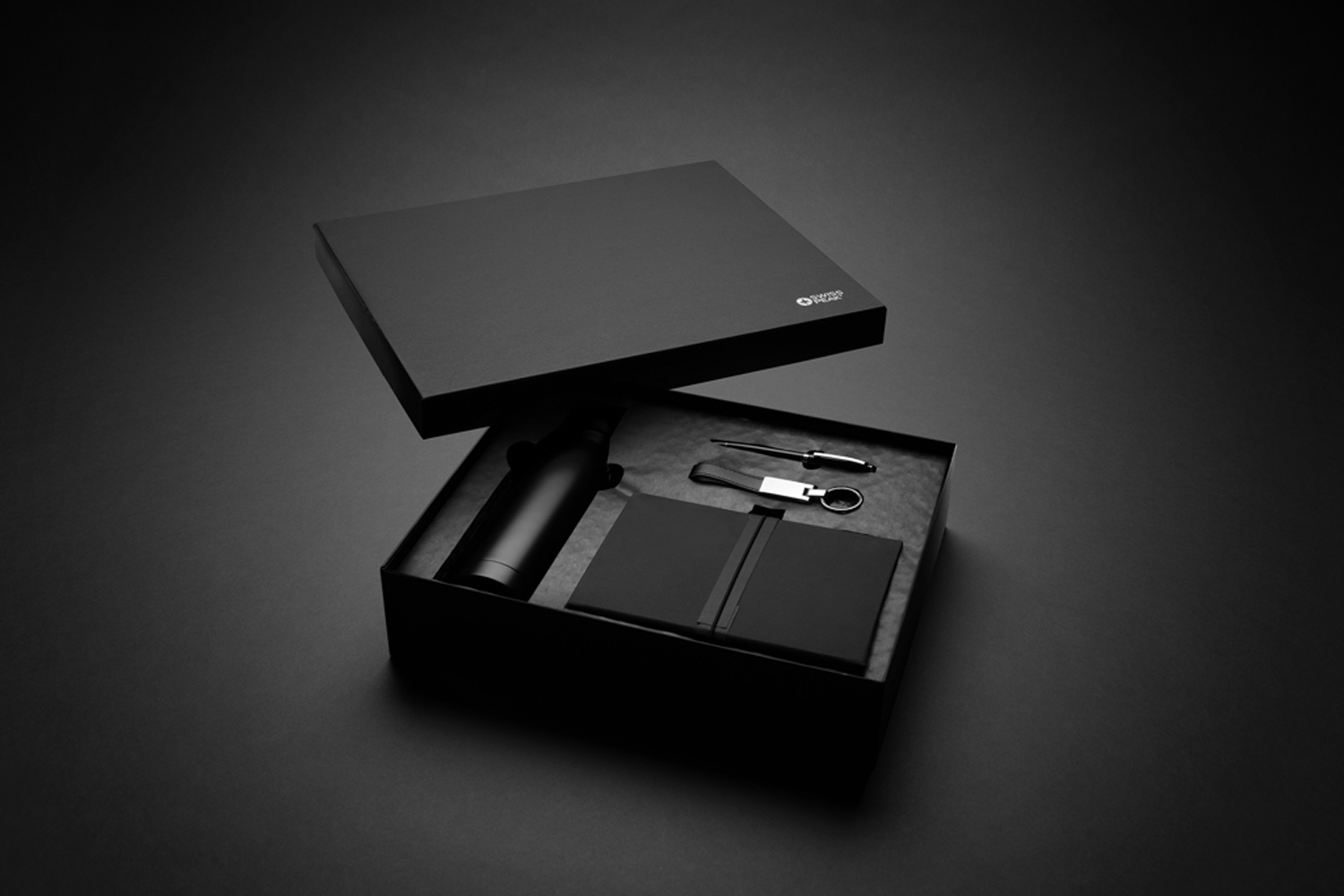 Термобутылка Swiss Peak в комплекте с блокнотом, ручкой и брелком-13