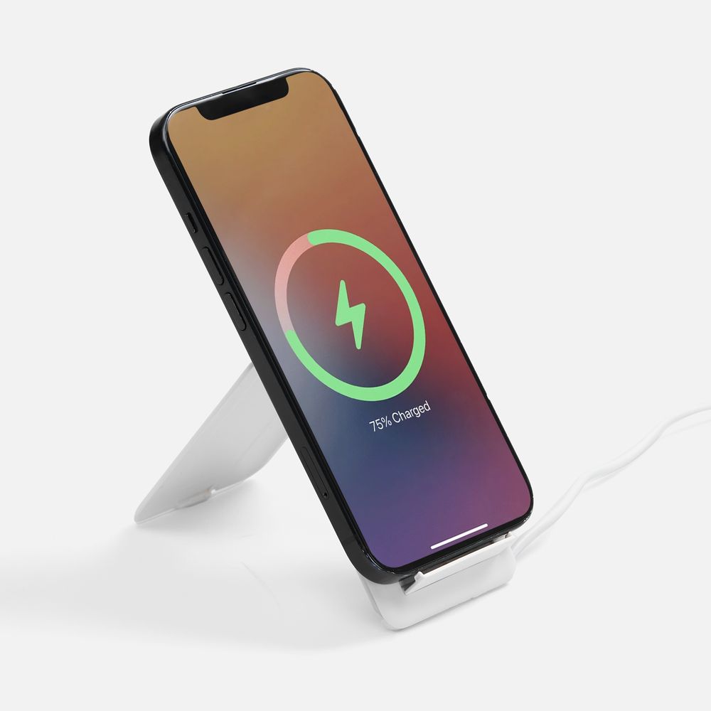 Органайзер с беспроводной зарядкой и набором адаптеров Octopod, белый-2