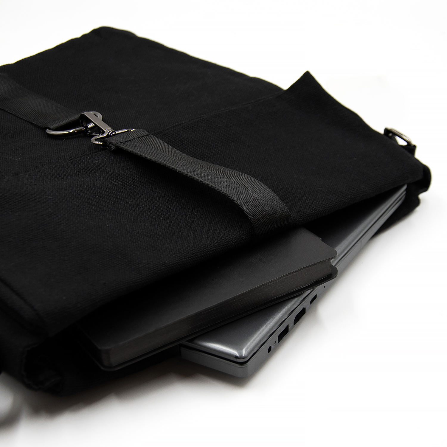 Шоппер Superbag Companion, с тремя отделениями, боковым креплением (карабин) и карманом (черный)-6