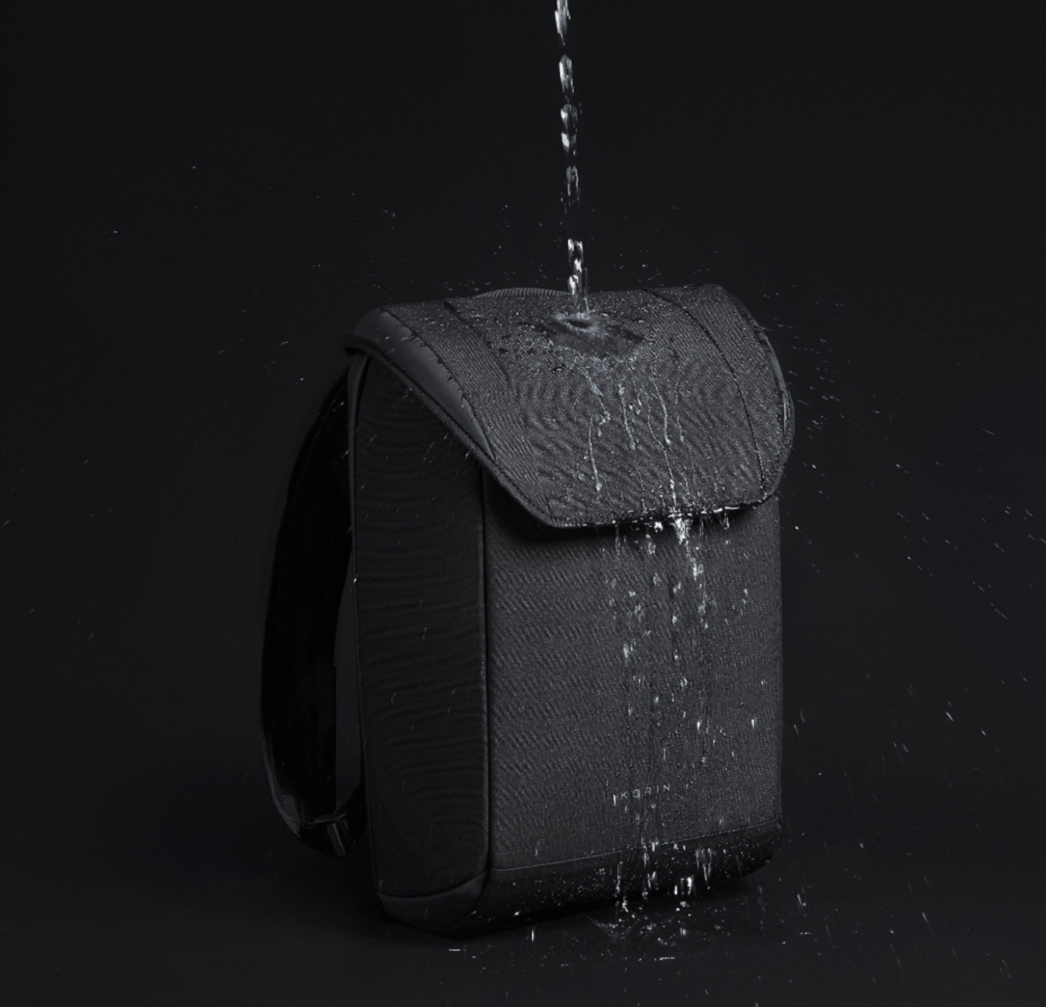 Рюкзак KORIN ClickPack X 45х32х15,5 см, с клапаном, черный-10