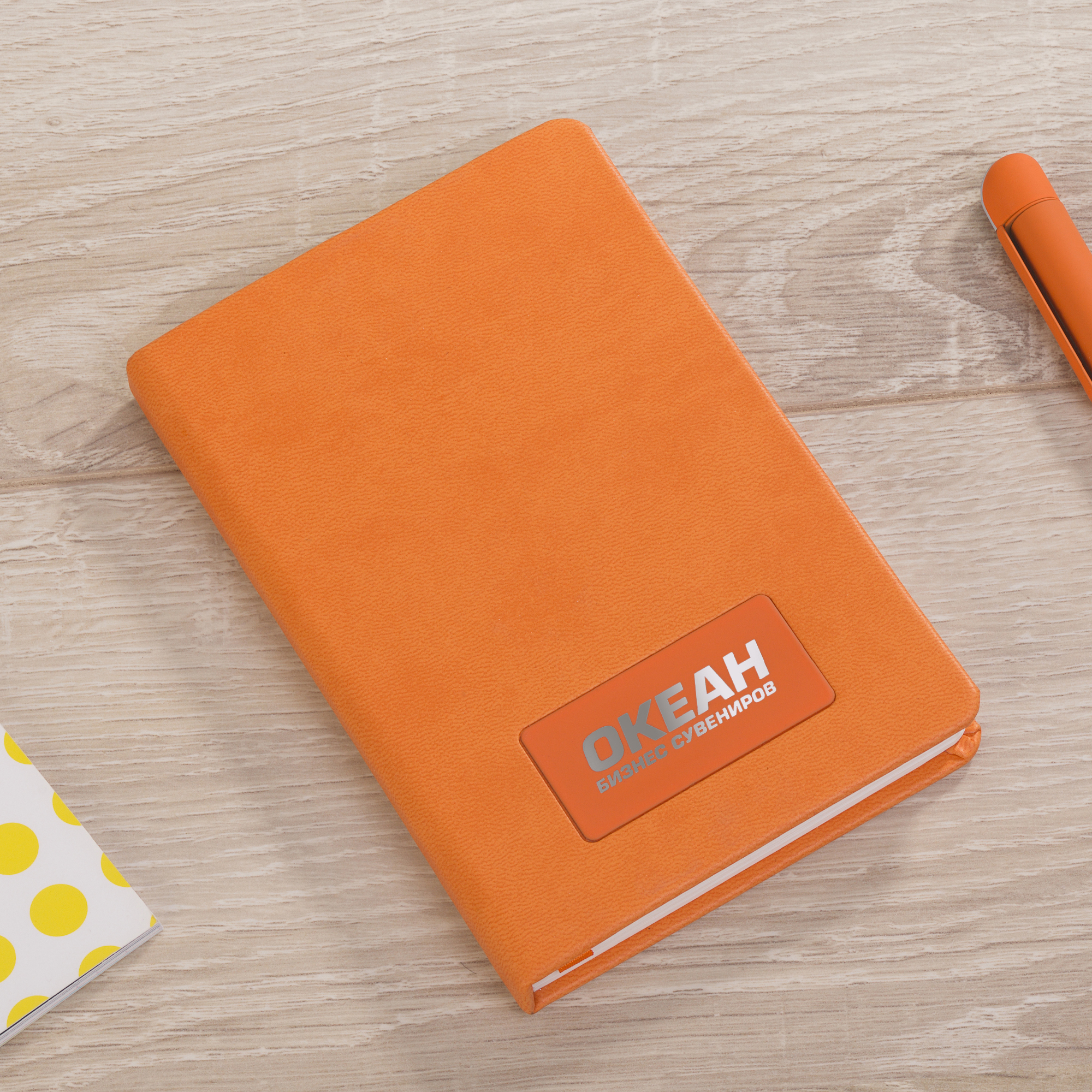 Шильд металлический, покрытие soft touch, подложка хром-4