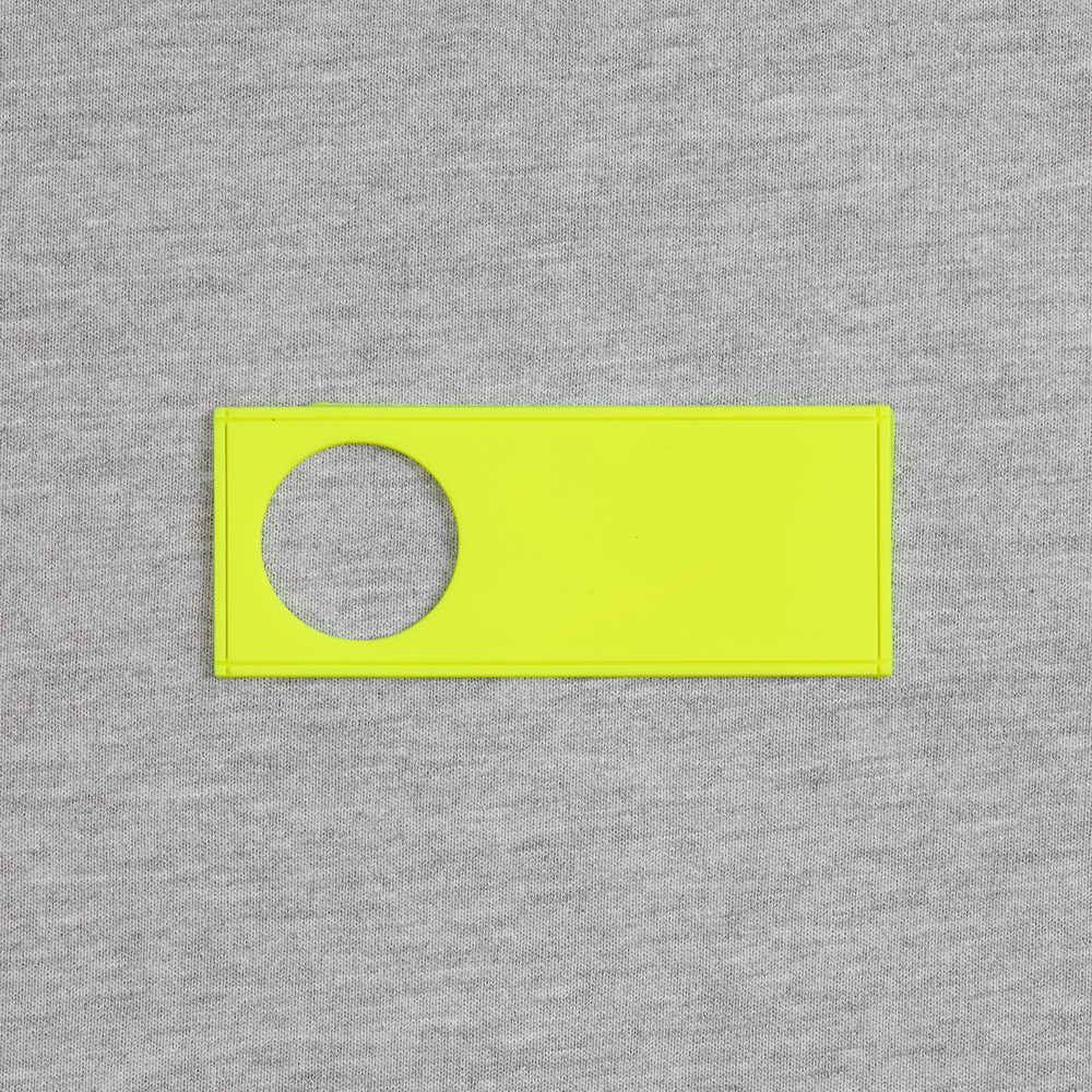 Лейбл из ПВХ с вырубкой «Круг», желтый неон-2