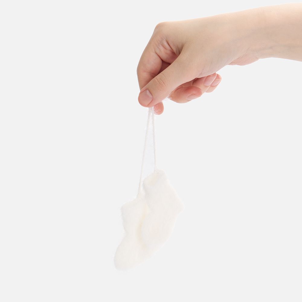 Подвеска на елку «Вьюжка», носочки, белая-1